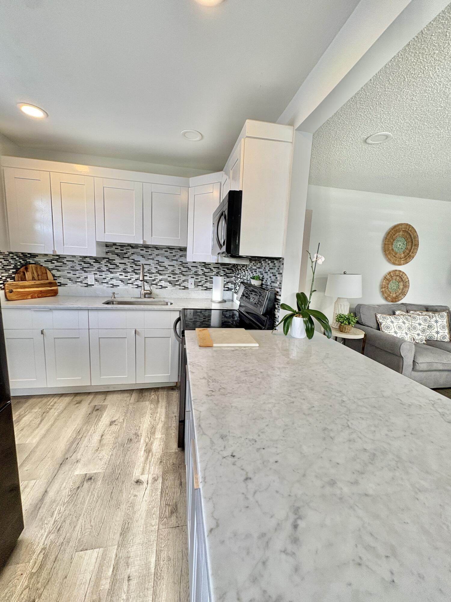 CENTURY VILLAGE / CHATHAM CONDOS - Residential