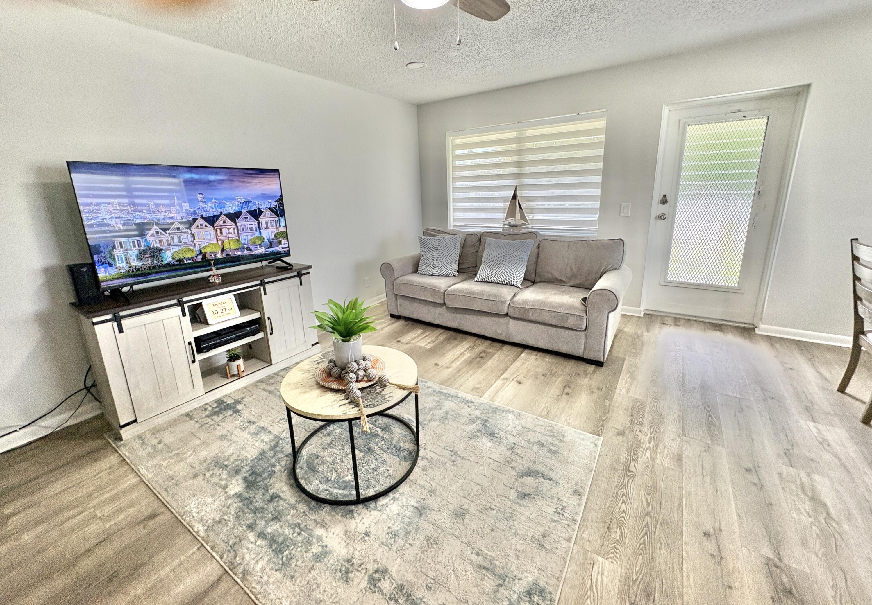 CENTURY VILLAGE / CHATHAM CONDOS - Residential