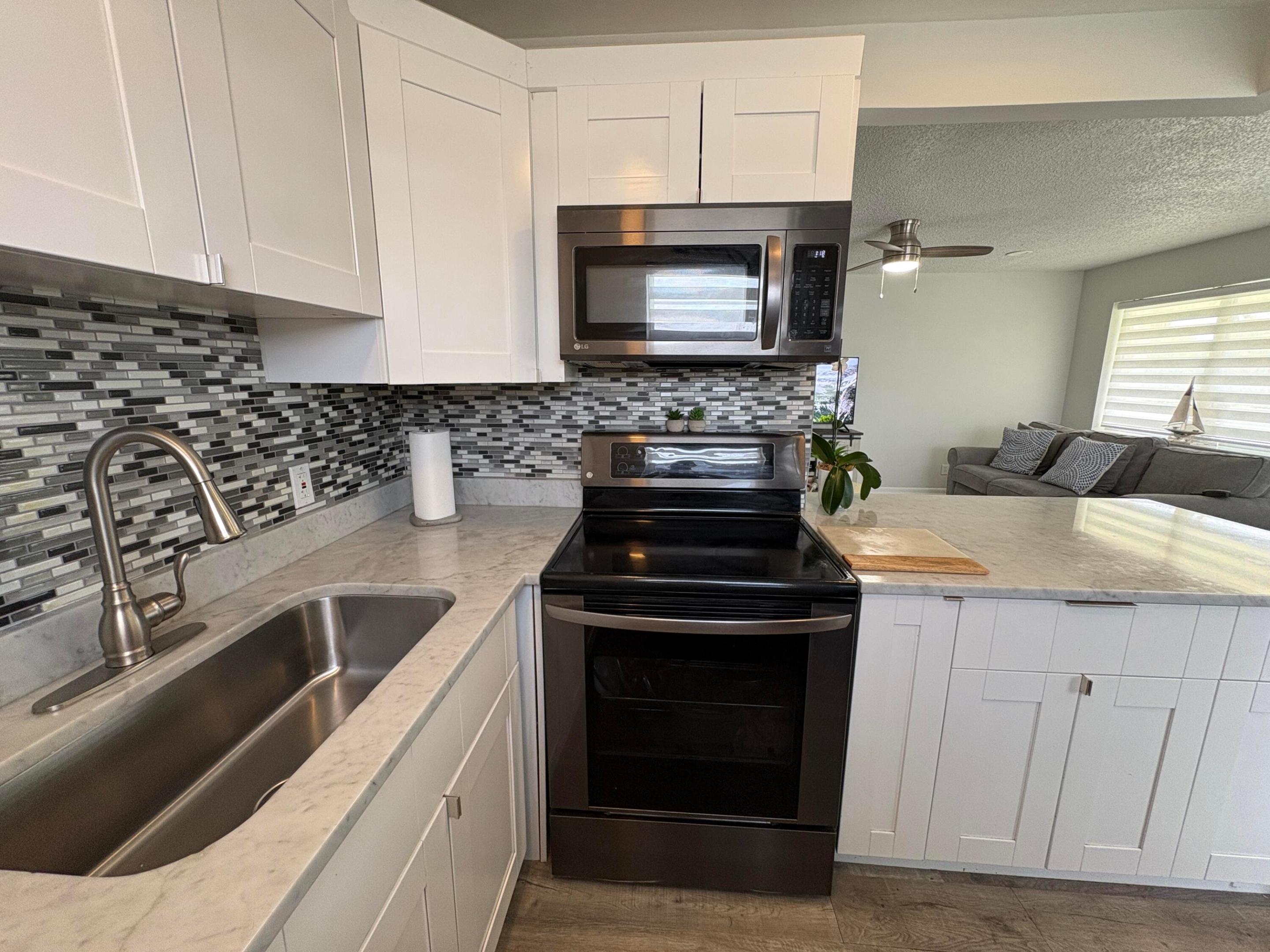 CENTURY VILLAGE / CHATHAM CONDOS - Residential