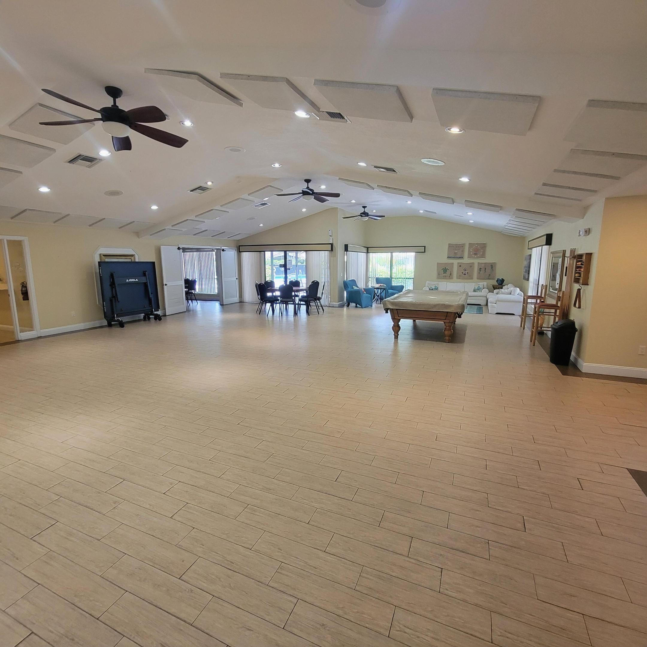STRATHMORE GATE WEST UNIT 1 - Residential