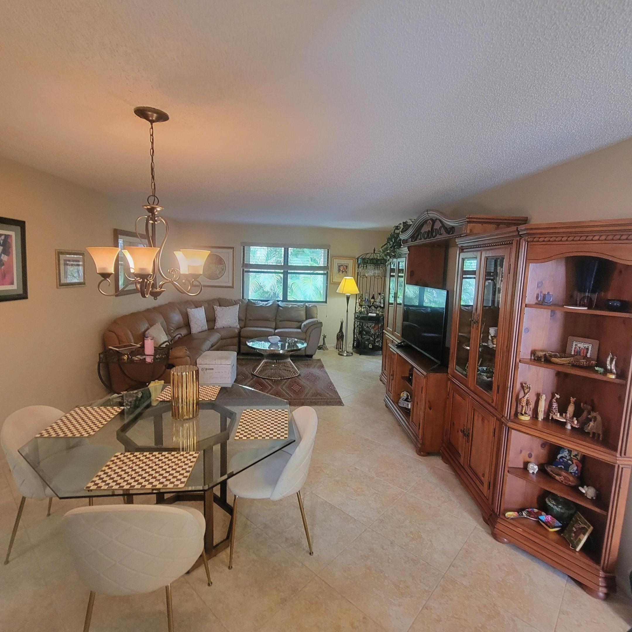 STRATHMORE GATE WEST UNIT 1 - Residential