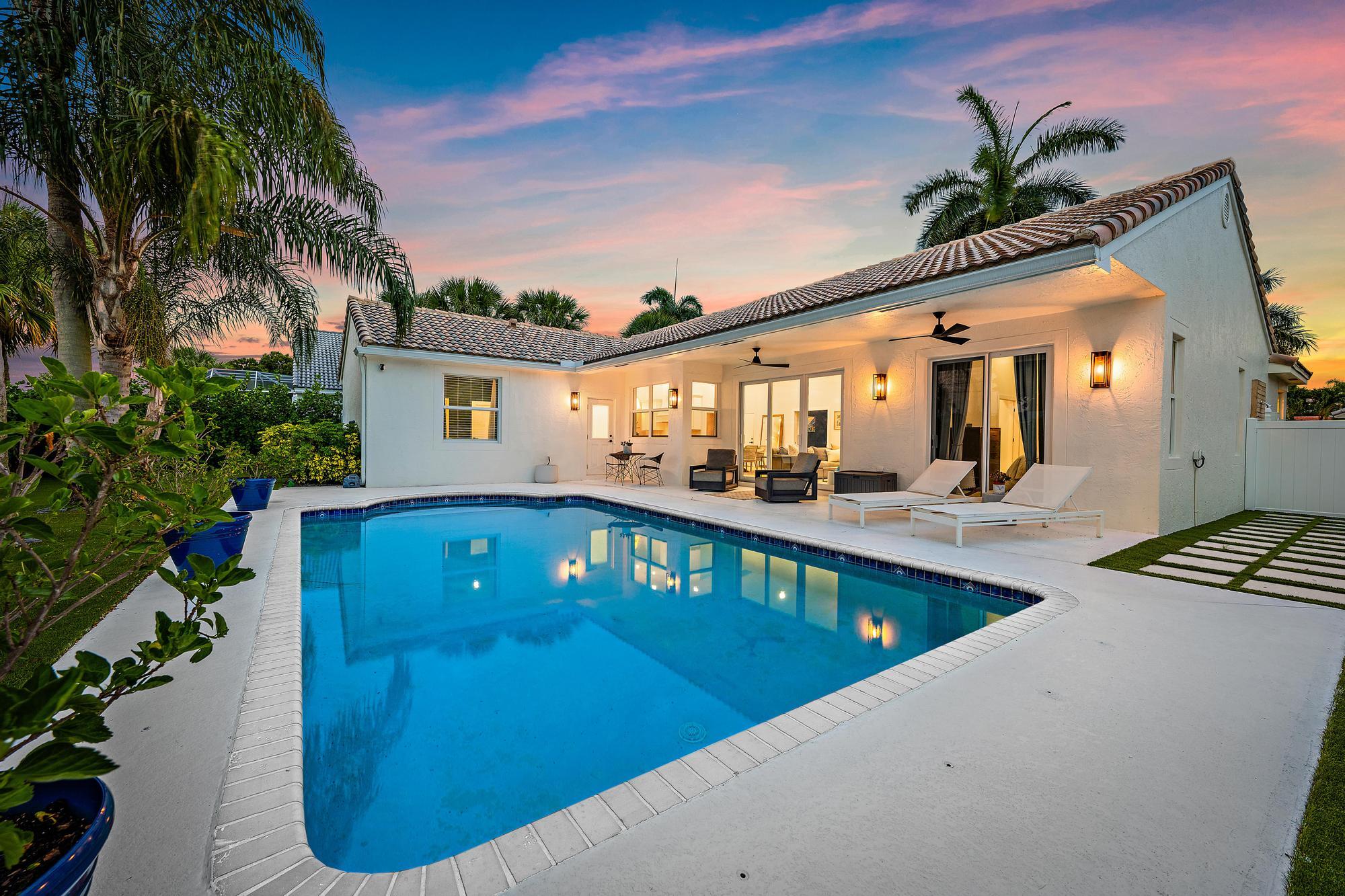 SIENA OAKS - Residential