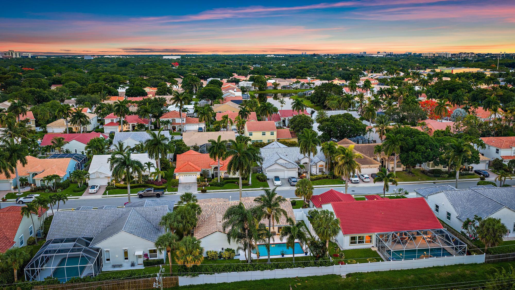 SIENA OAKS - Residential