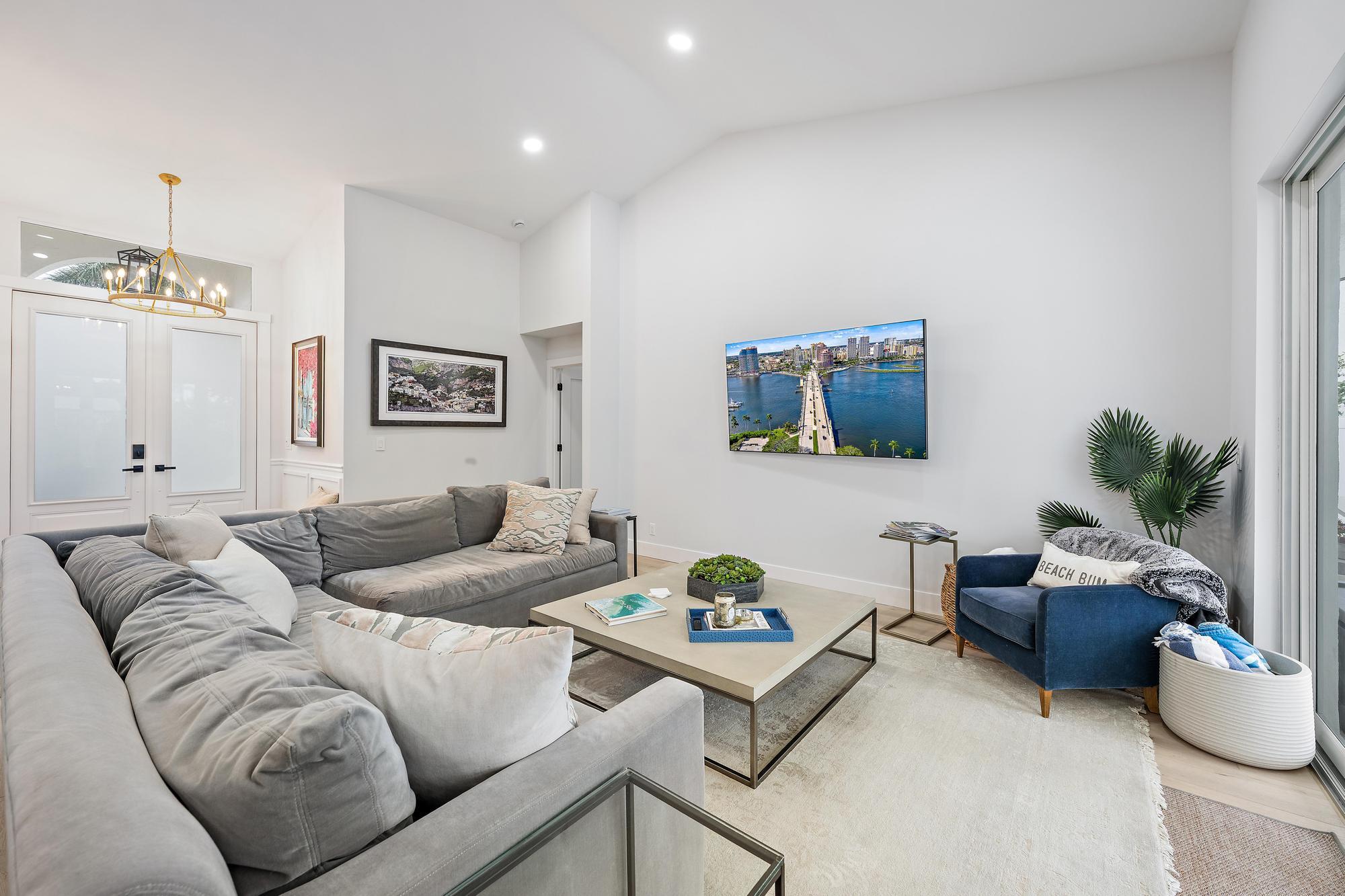 SIENA OAKS - Residential