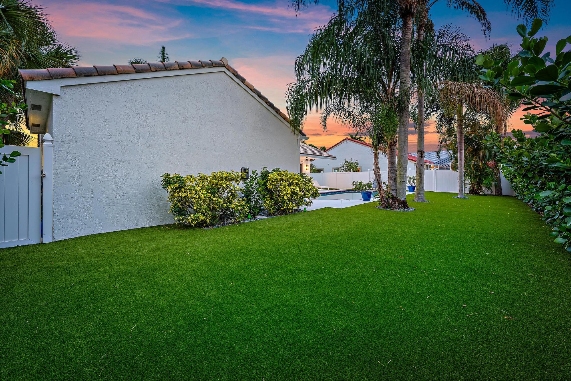 SIENA OAKS - Residential