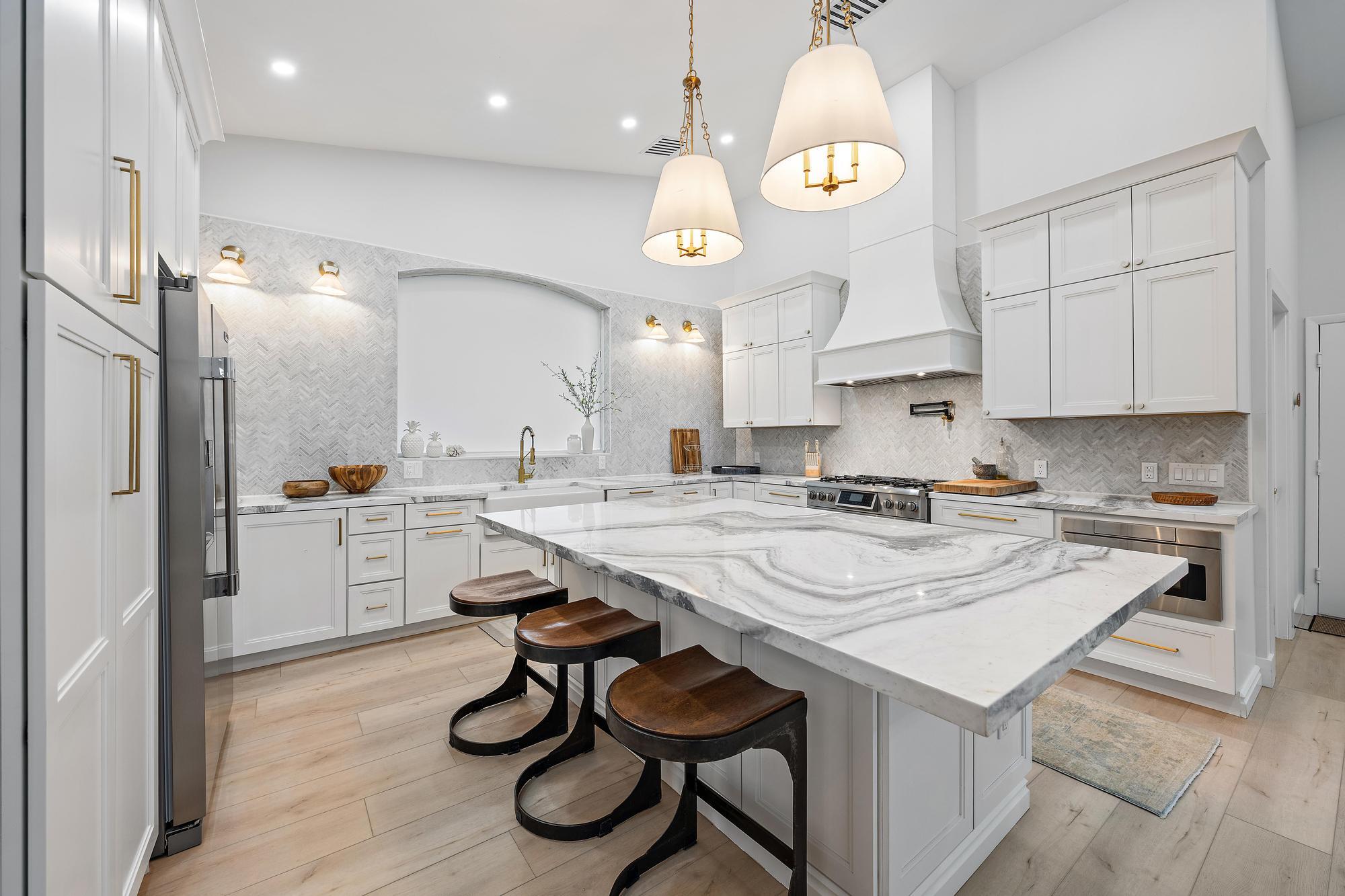 SIENA OAKS - Residential