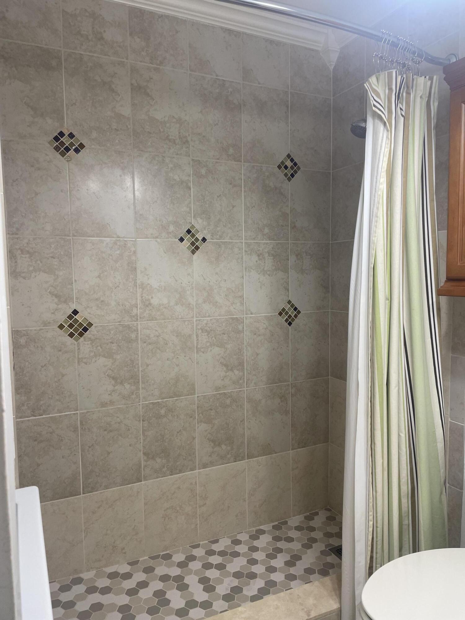 KINGS POINT PIEDMONT CONDOS - Residential