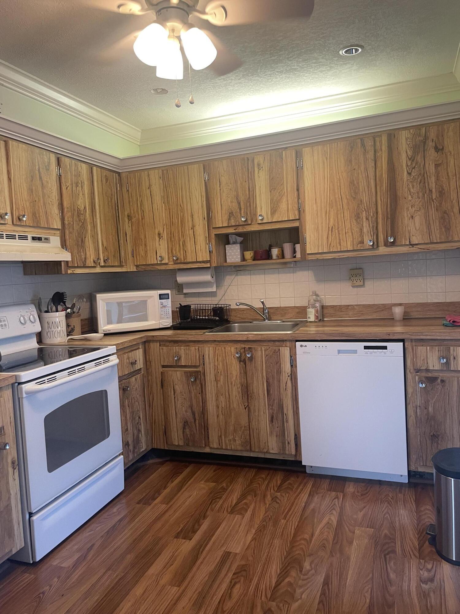 KINGS POINT PIEDMONT CONDOS - Residential
