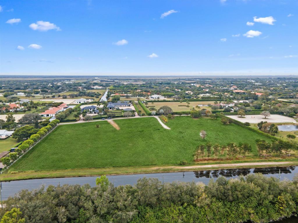 Location, Location, Location! The last 10 acre lot adjacent to Grand Prix Village and the land bridge available in prestigious Palm Beach Point. Fully engineered, approved site plan and 441 truckloads of clean fill makes this is a Ready To Build'' property.
Don't miss out on this opportunity to build your equestrian compound only a short hack to the horse at the Wellington Equestrian Festival. Documents are  available for qualified  buyer's.