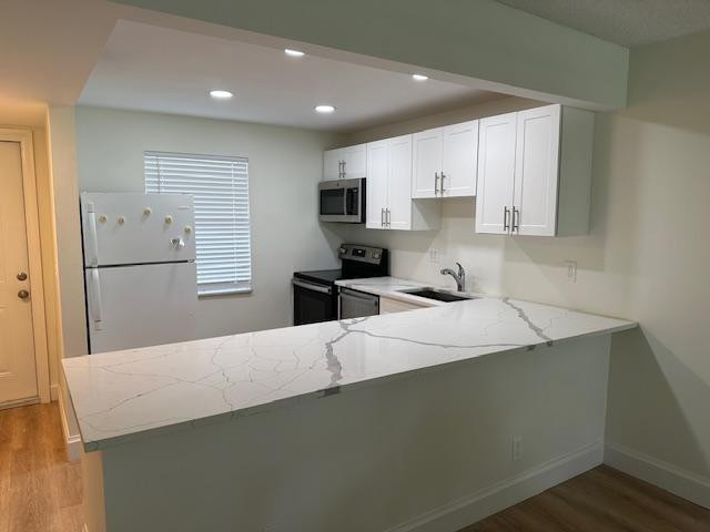 ORIOLE GARDENS - Residential