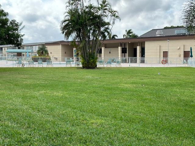 ORIOLE GARDENS - Residential