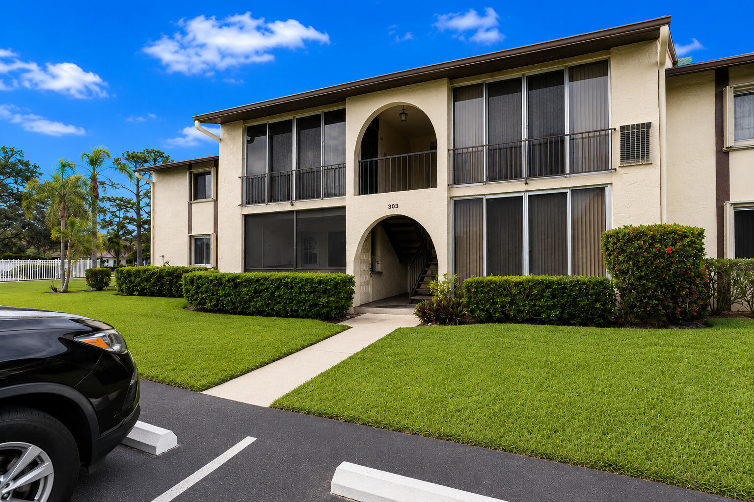 PINE RIDGE SOUTH III COND - Residential
