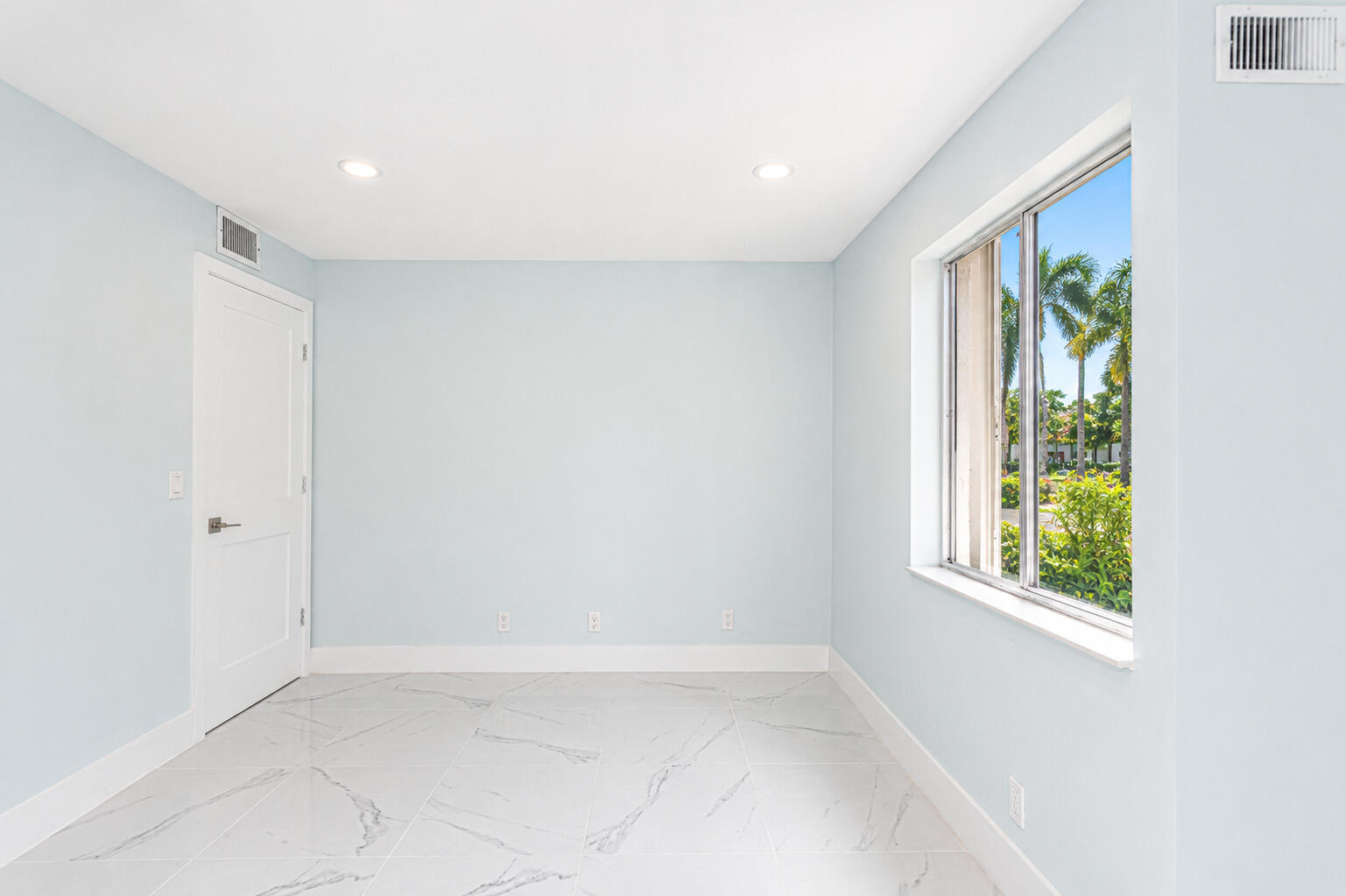 PINE RIDGE SOUTH III COND - Residential