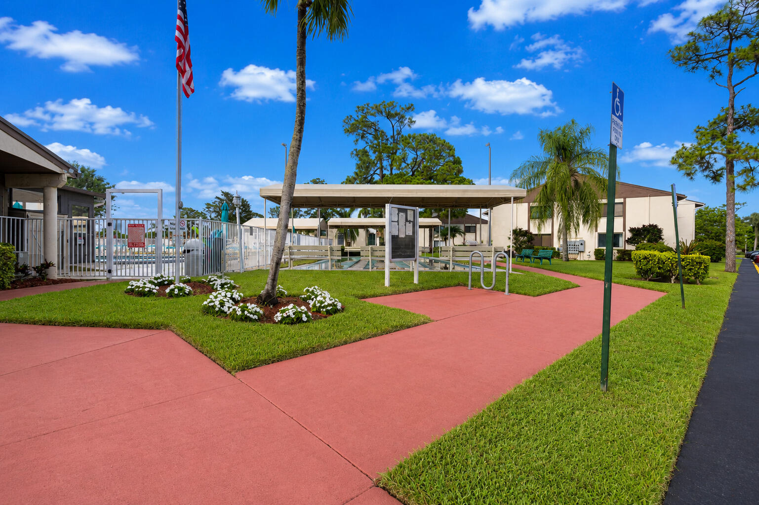 PINE RIDGE SOUTH III COND - Residential