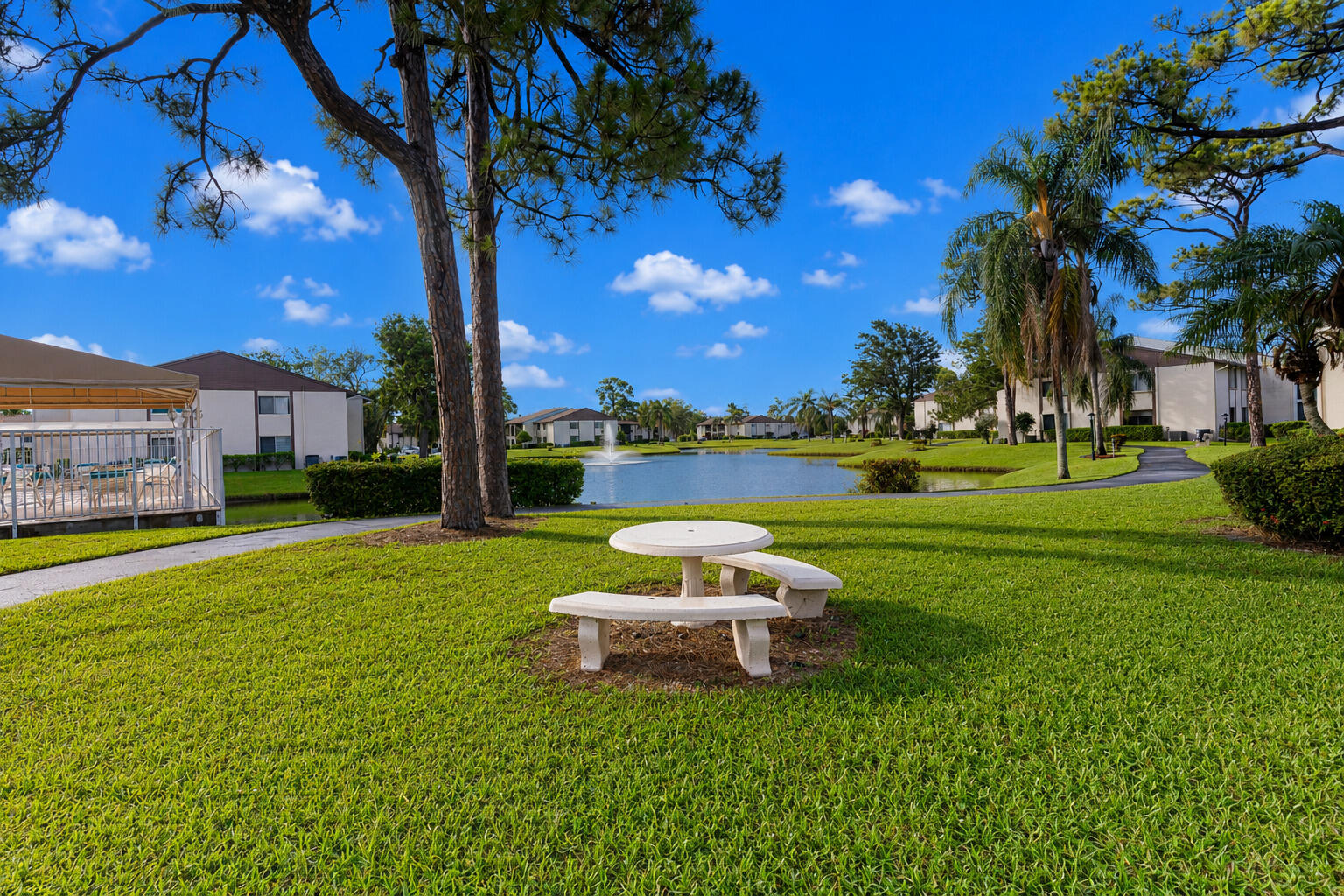 PINE RIDGE SOUTH III COND - Residential