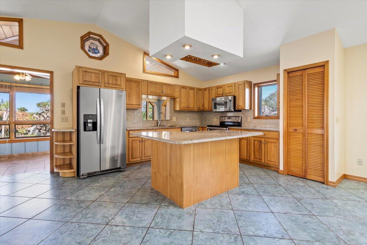 FORT PIERCE SHORES UNIT 5 REPLAT - Residential