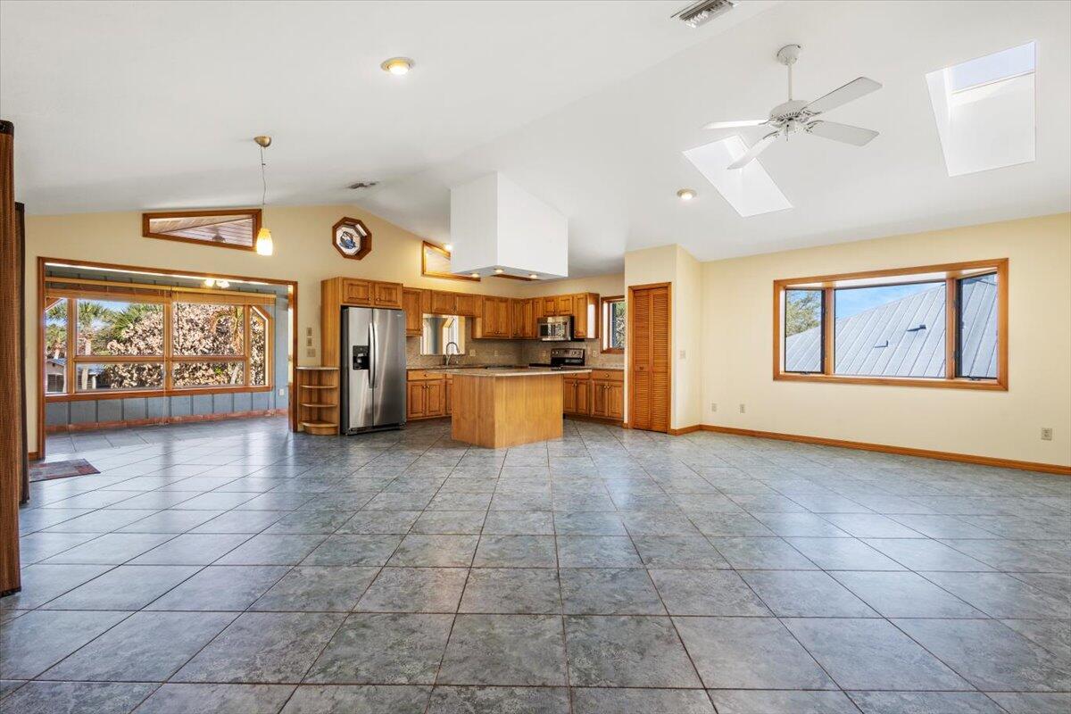 FORT PIERCE SHORES UNIT 5 REPLAT - Residential
