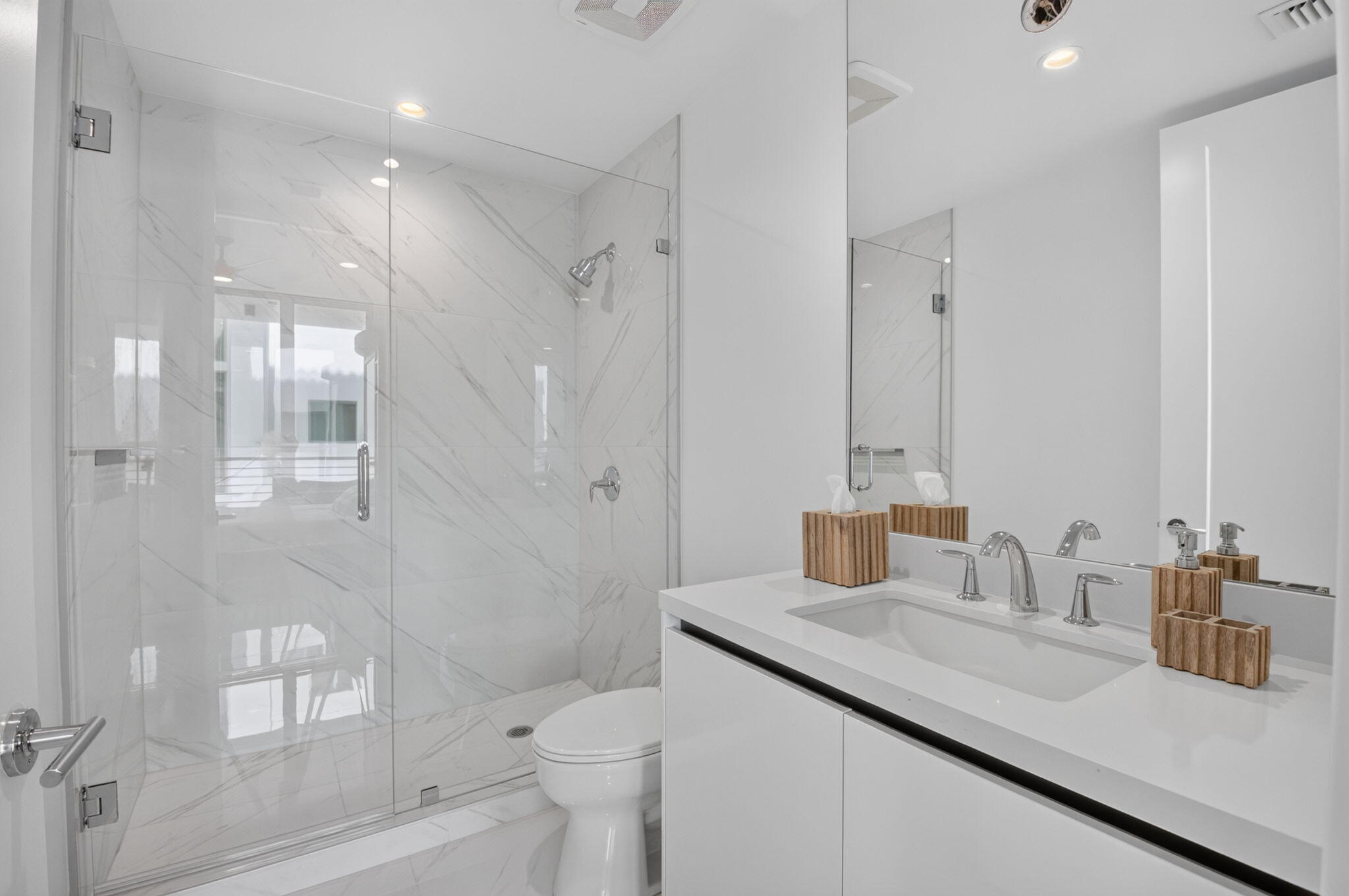 ROYAL PALM RESIDENCES - Residential