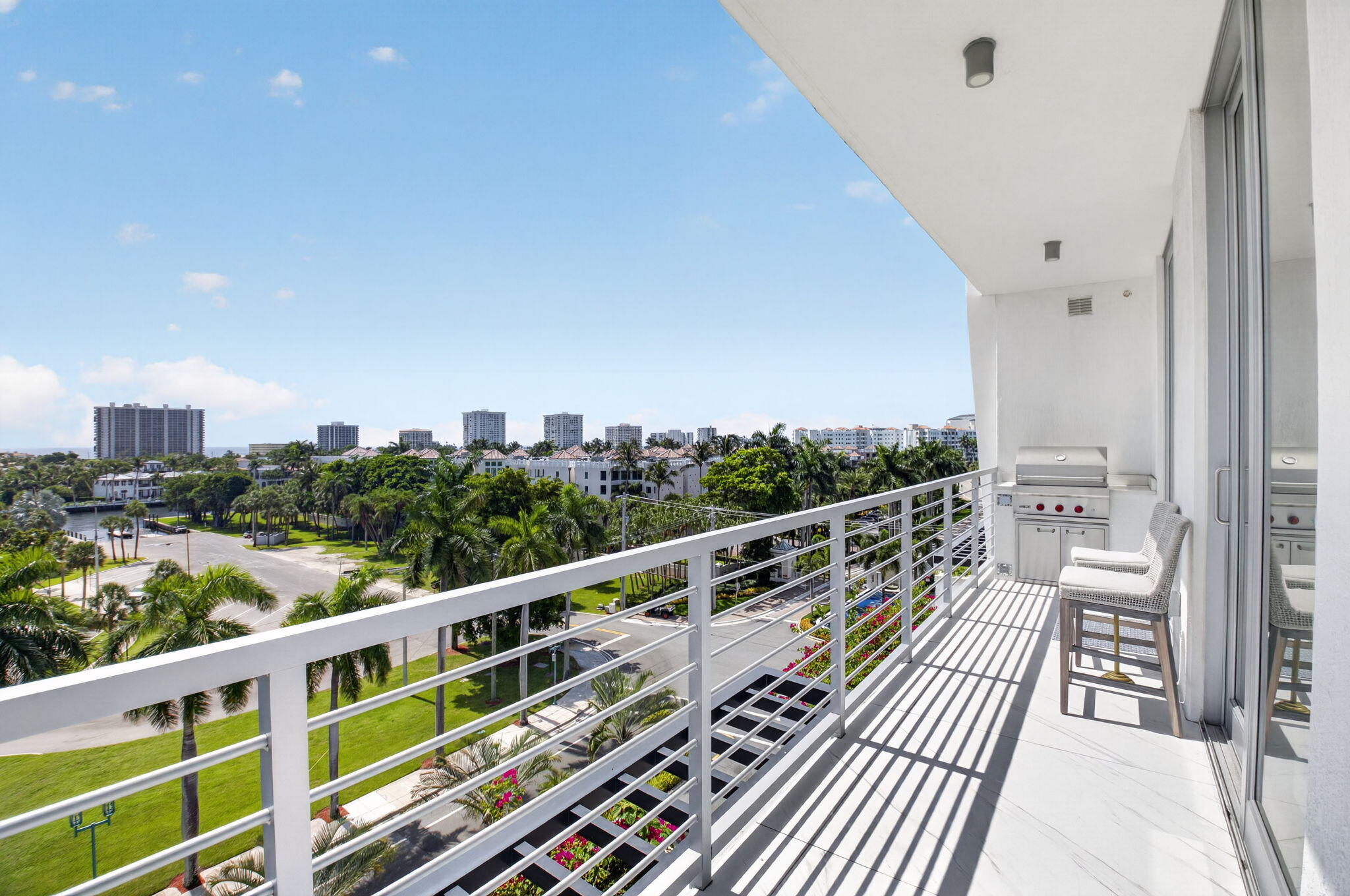 ROYAL PALM RESIDENCES - Residential