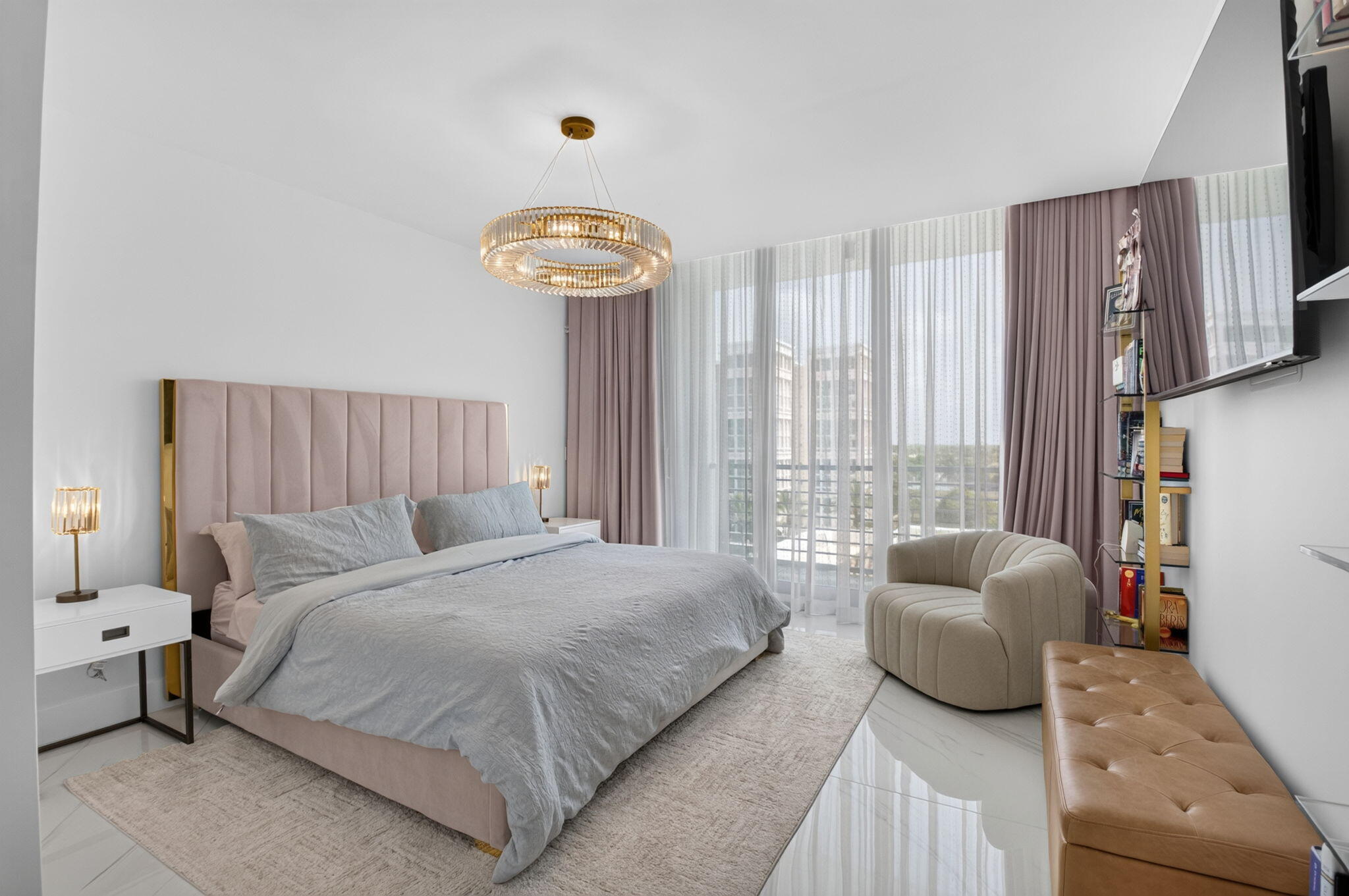 ROYAL PALM RESIDENCES - Residential