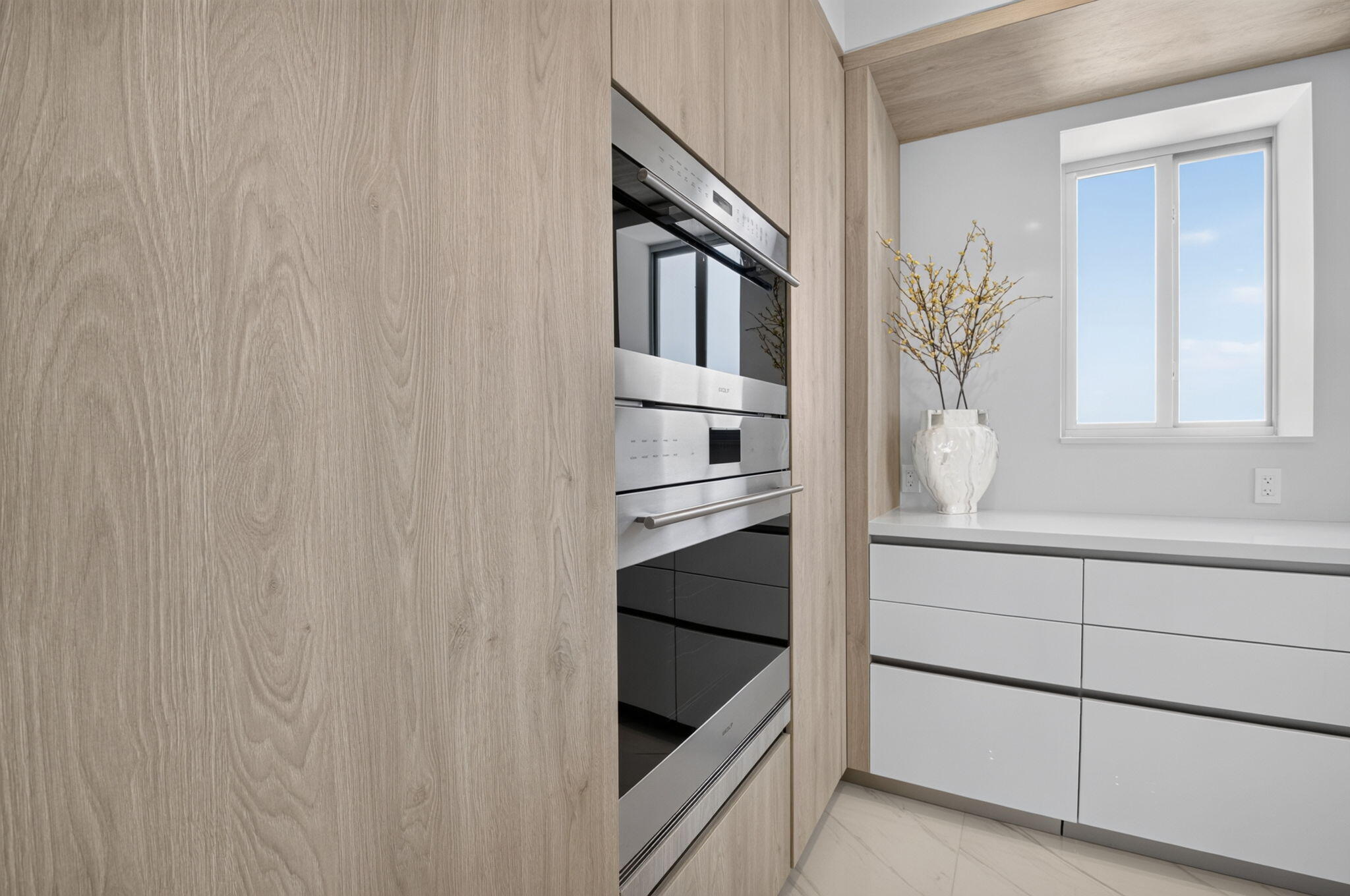 ROYAL PALM RESIDENCES - Residential