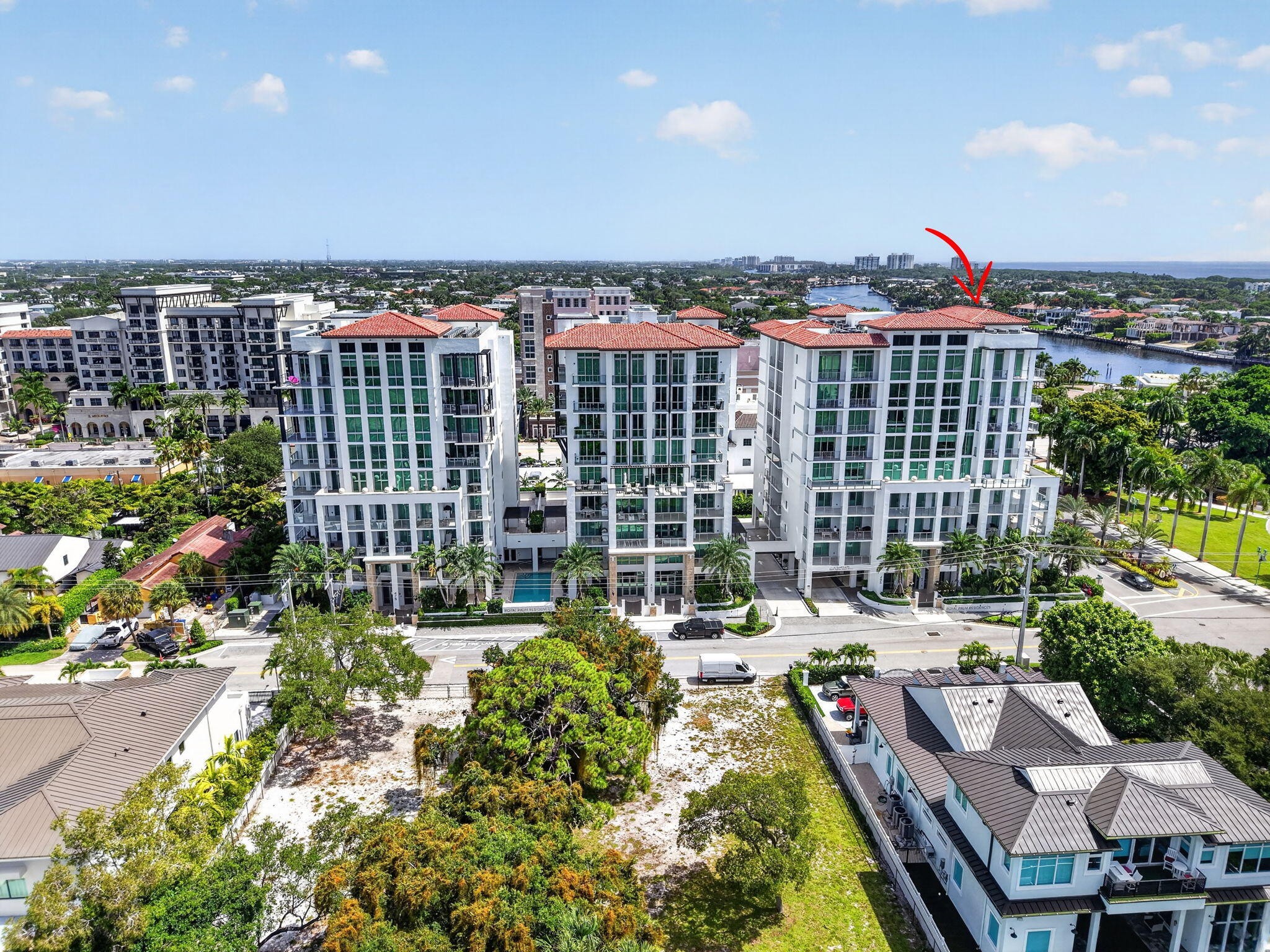 ROYAL PALM RESIDENCES - Residential
