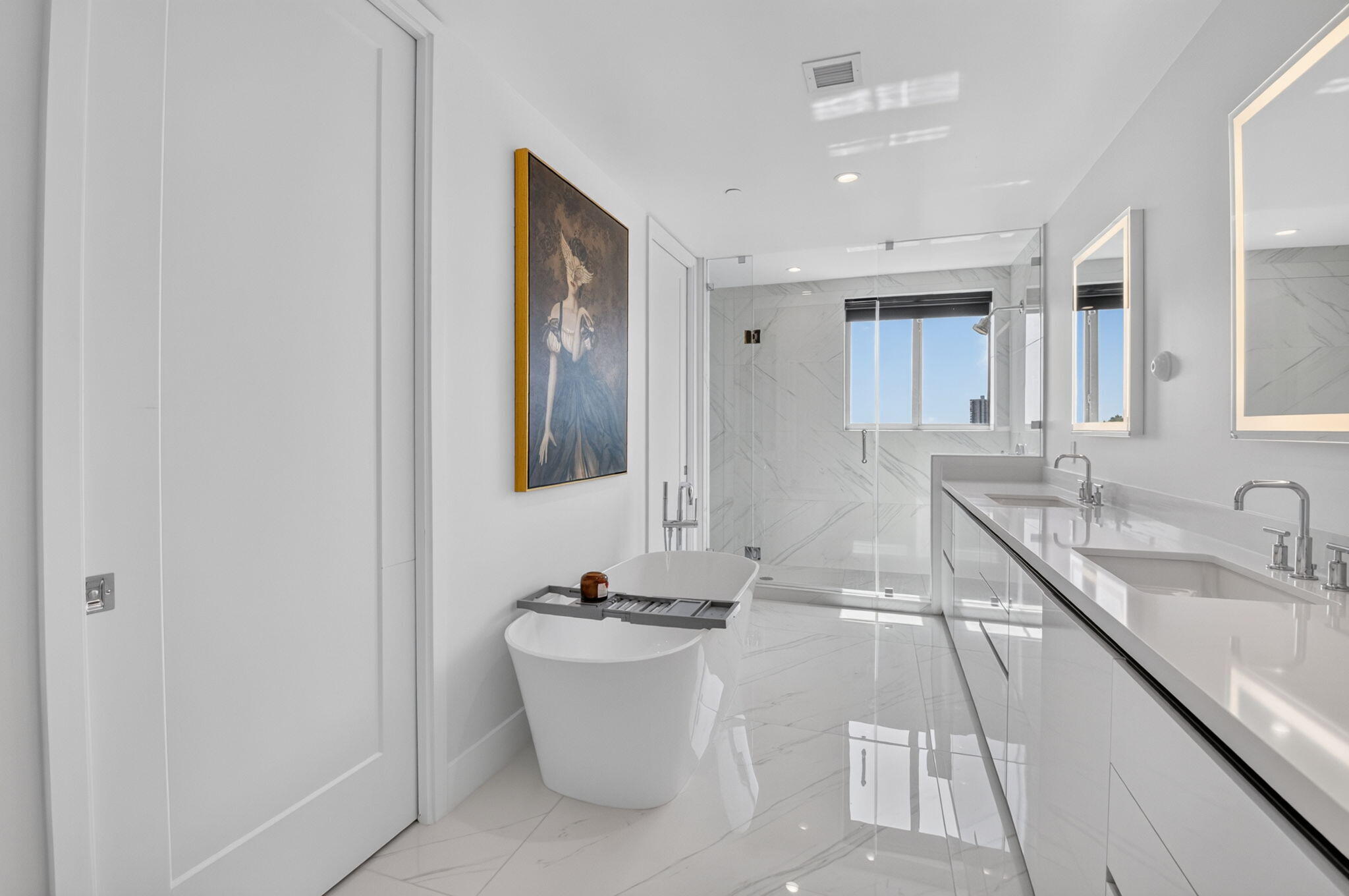 ROYAL PALM RESIDENCES - Residential