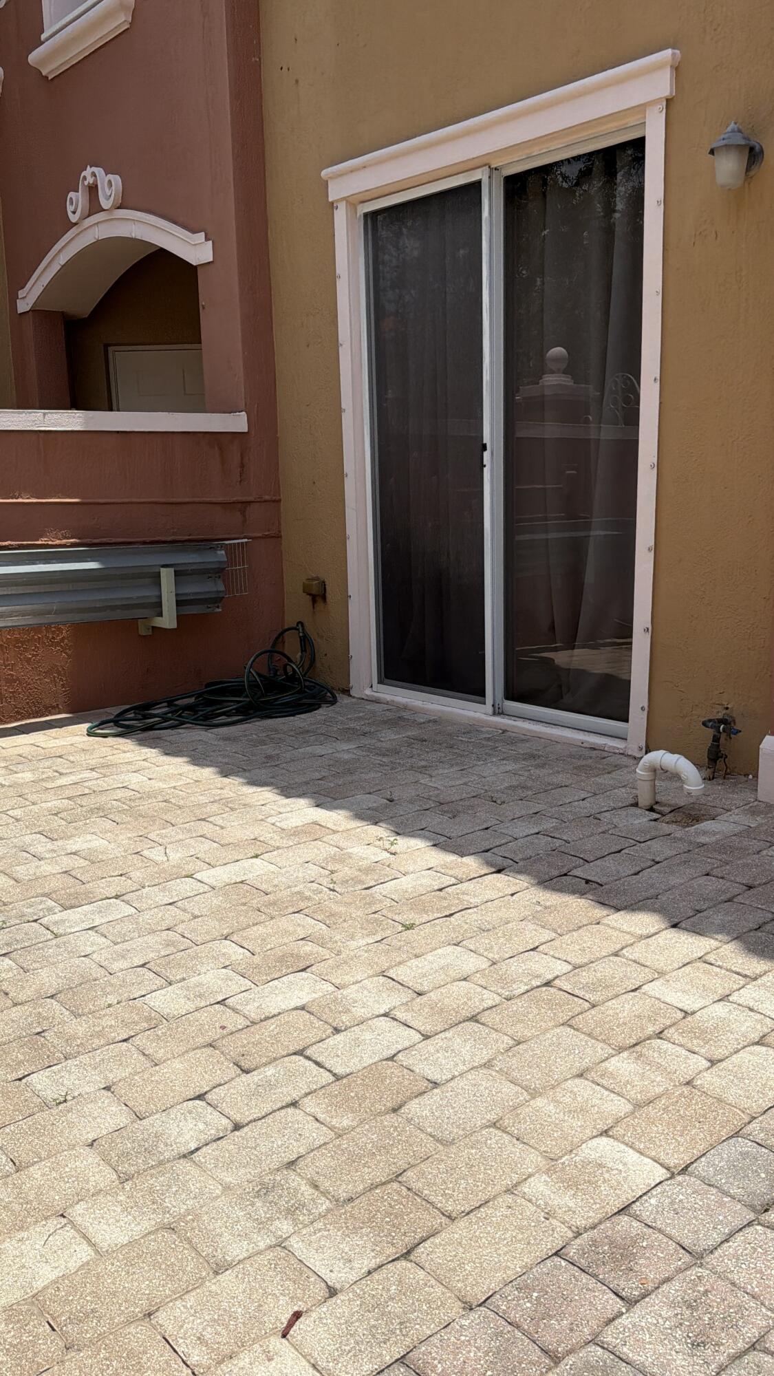 HAMPTON ISLES CONDO - Residential Lease