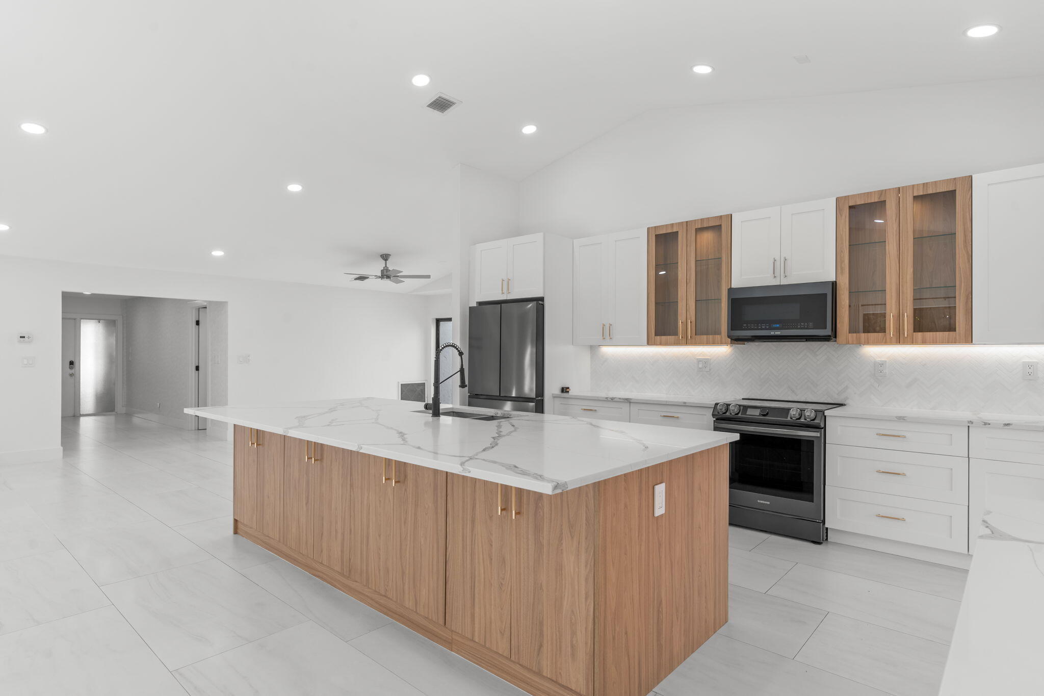 PRADERA PH 2 - Residential