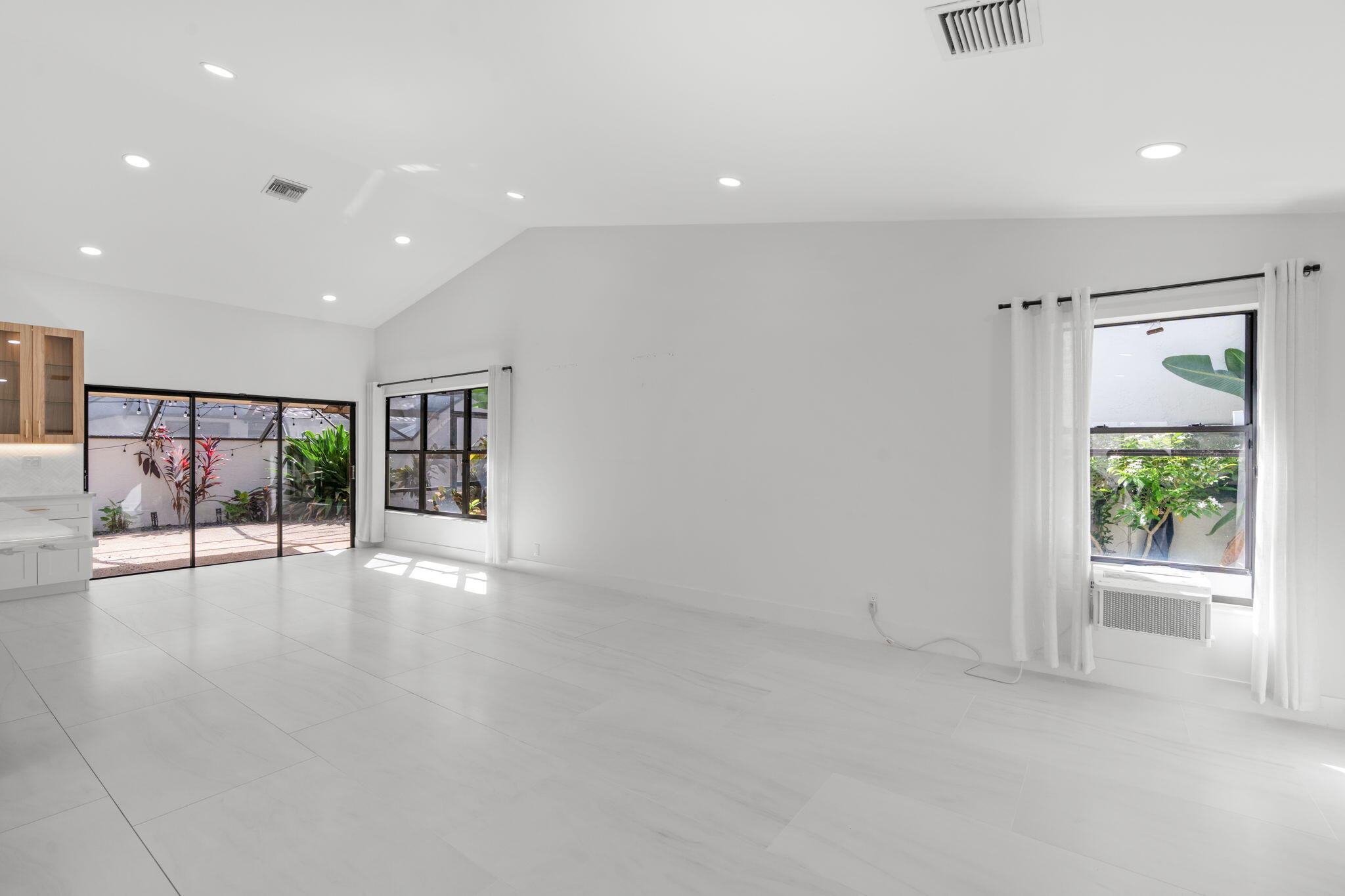 PRADERA PH 2 - Residential