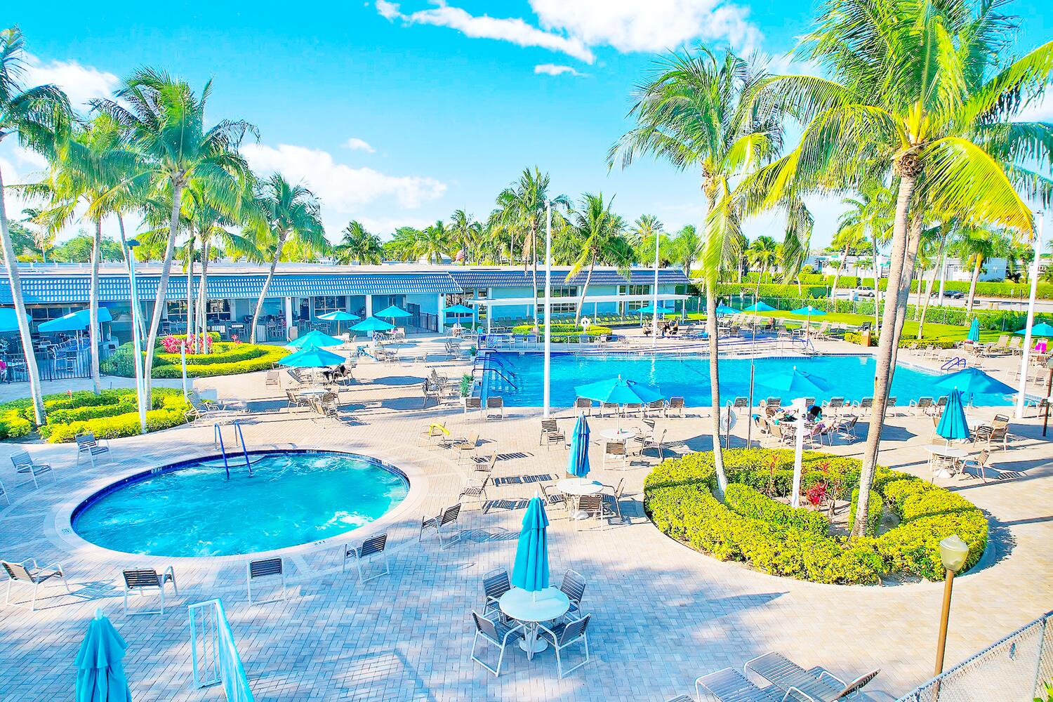 KINGS POINT SAXONY CONDOS - Residential
