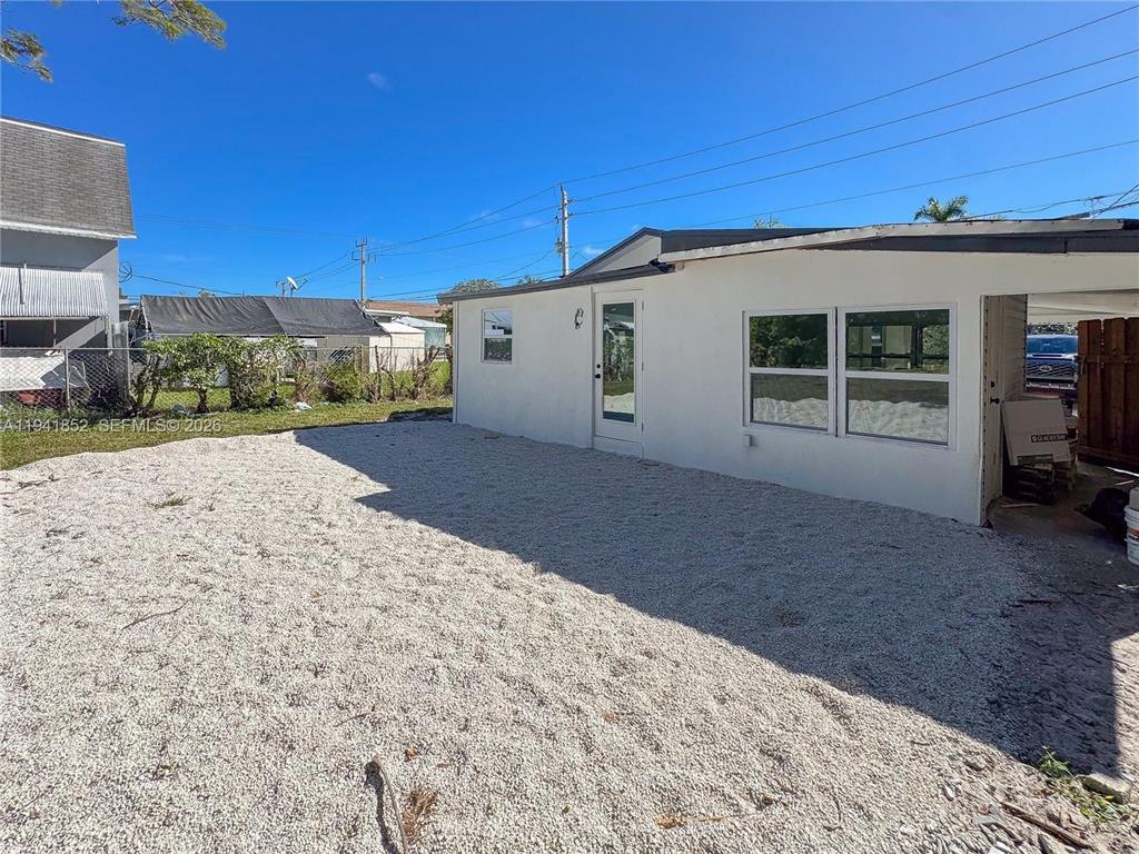 OAKLAND PARK SECOND ADD - Residential Lease