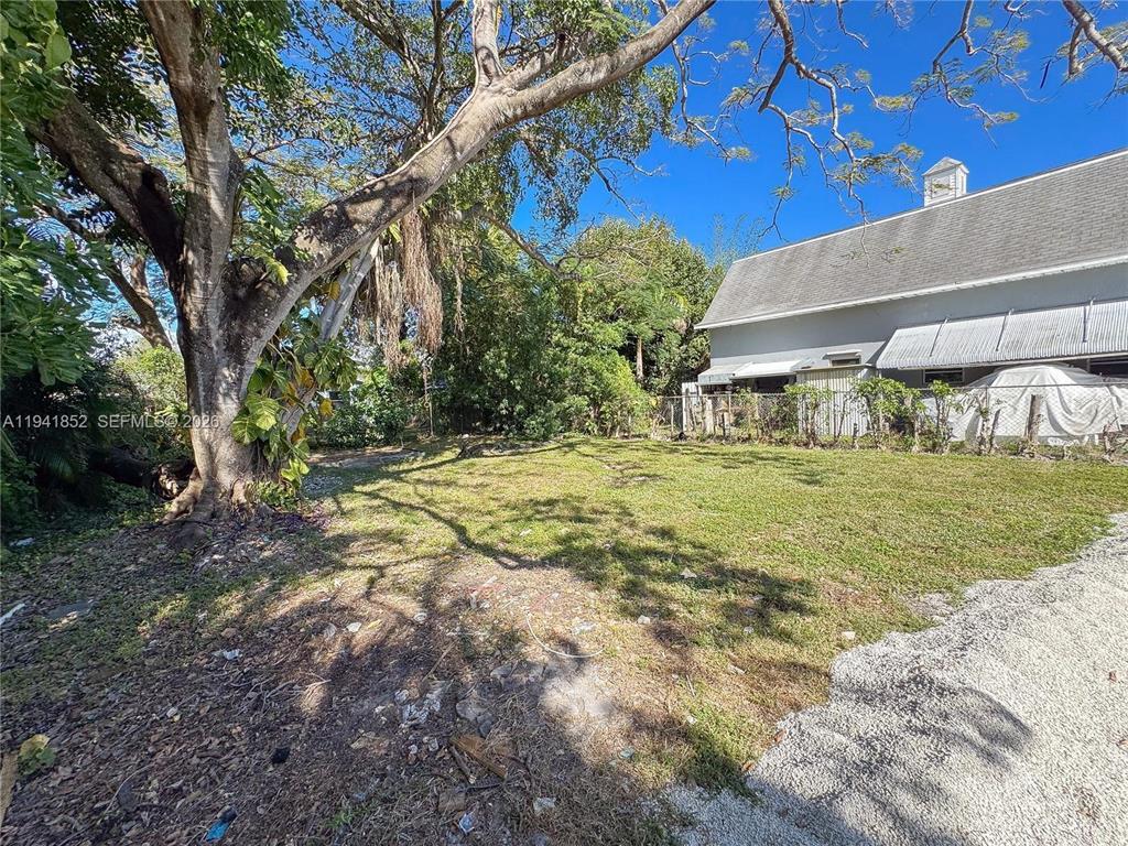 OAKLAND PARK SECOND ADD - Residential Lease