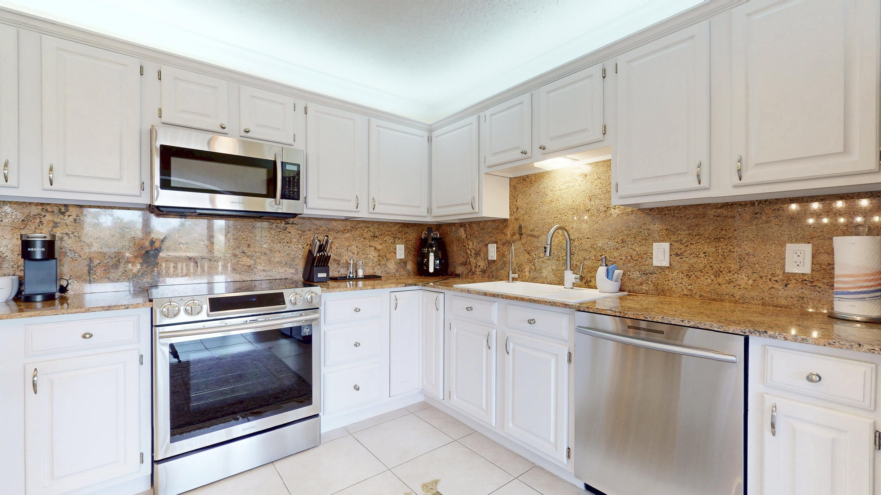 PIPERS LANDING GARDEN APARTMENTS CONDO - Residential