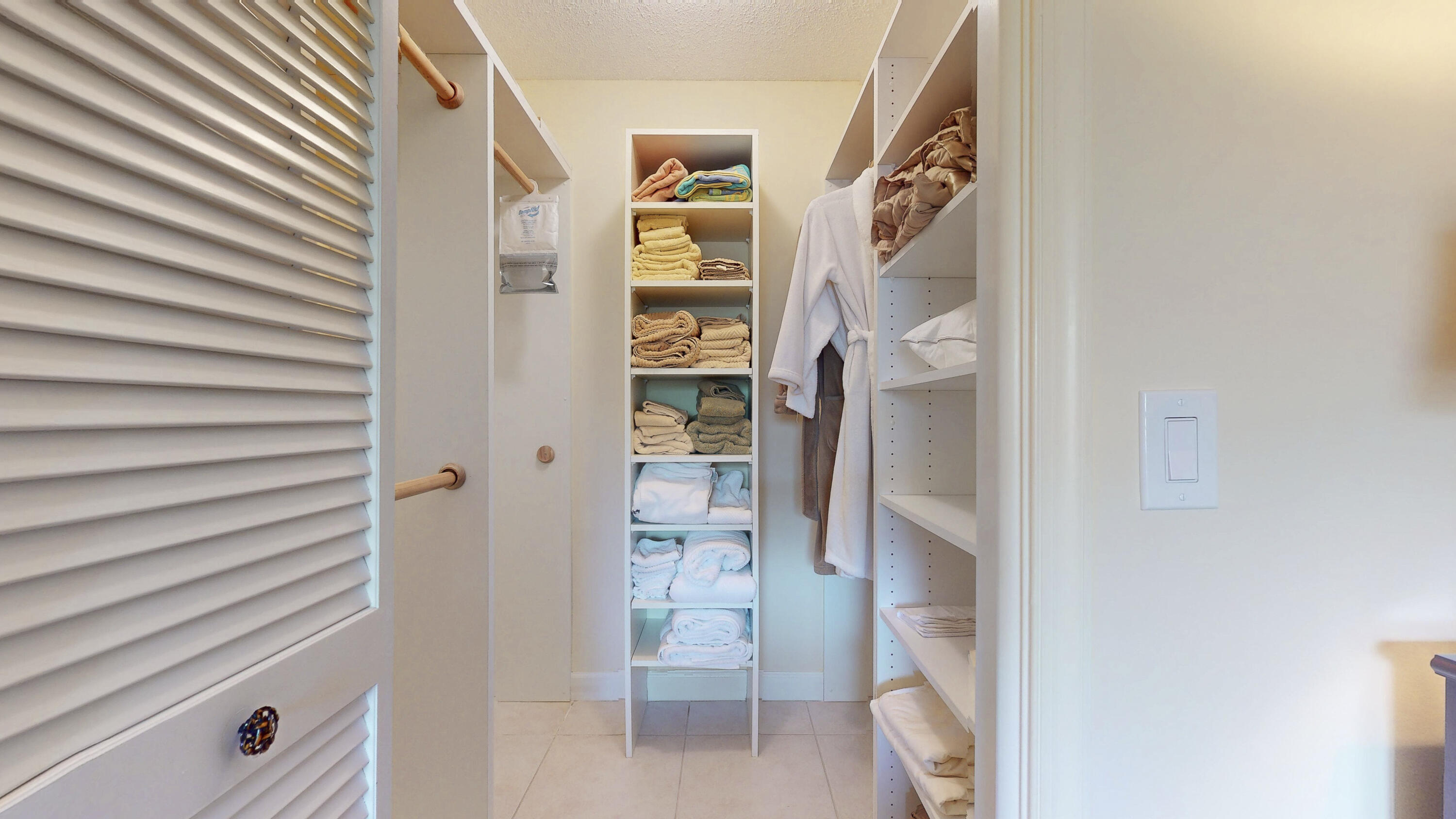 PIPERS LANDING GARDEN APARTMENTS CONDO - Residential