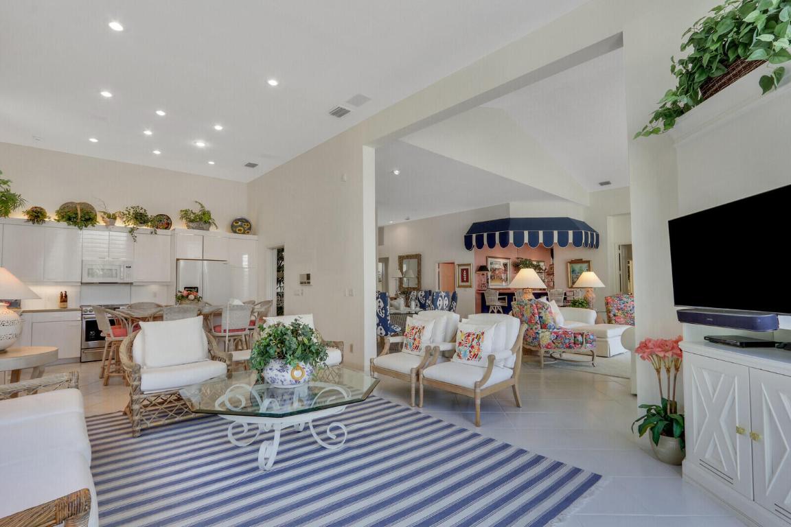 FRENCHMANS CREEK - Residential