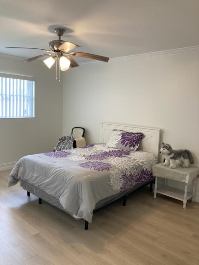 GOLDEN LAKES - Residential