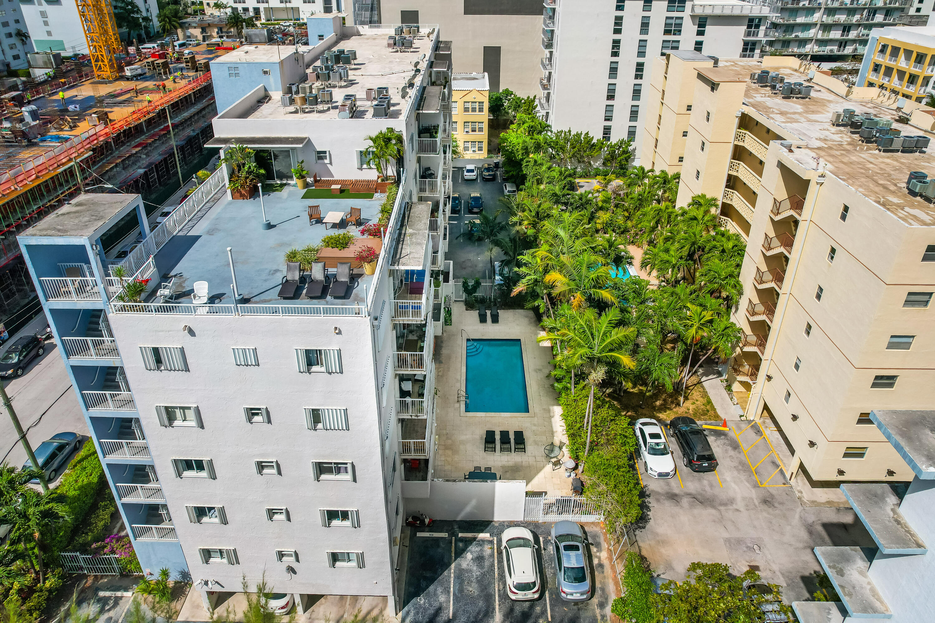 LA PIAZZA NAVONA CONDO - Residential Lease
