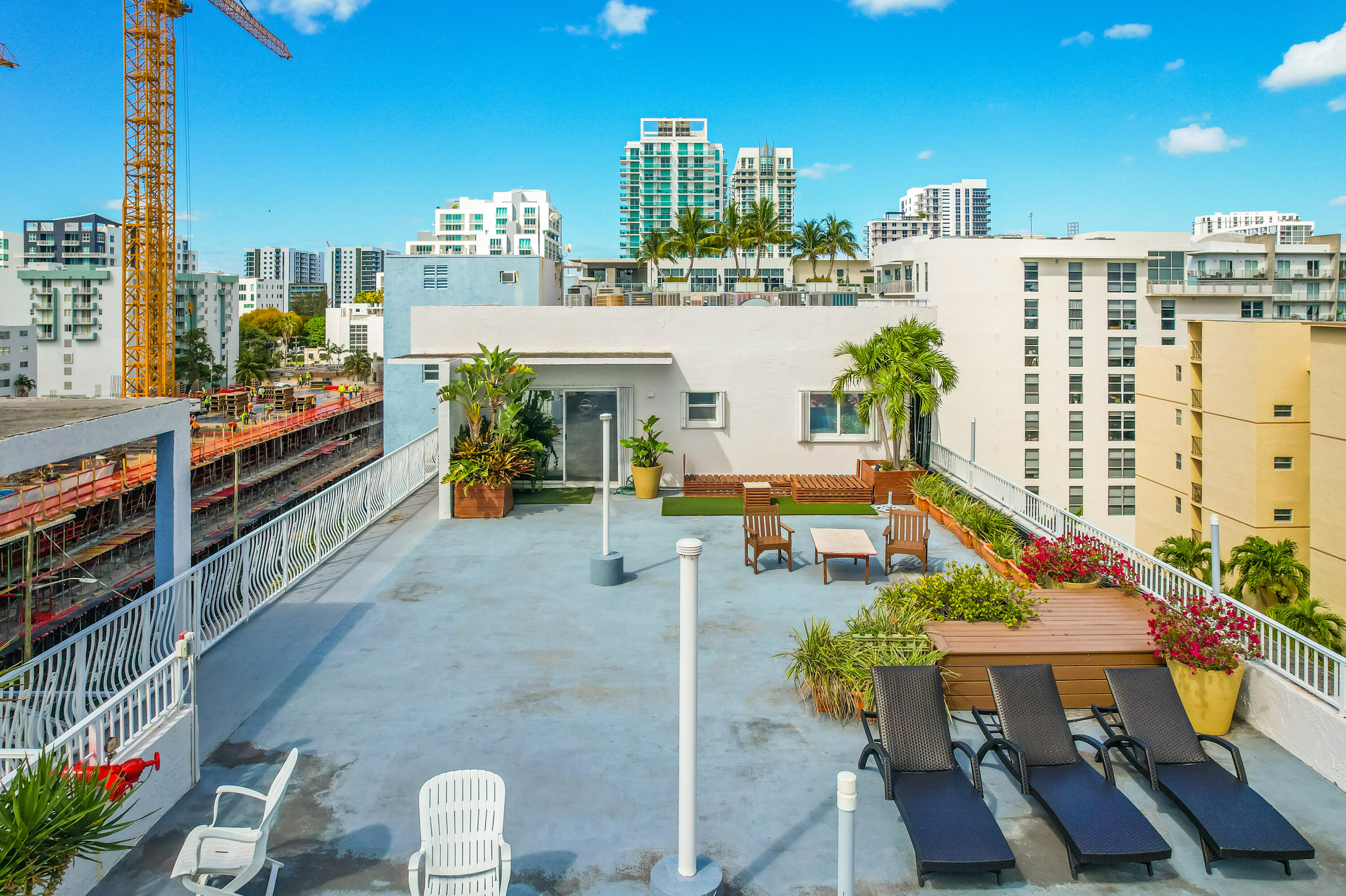 LA PIAZZA NAVONA CONDO - Residential Lease