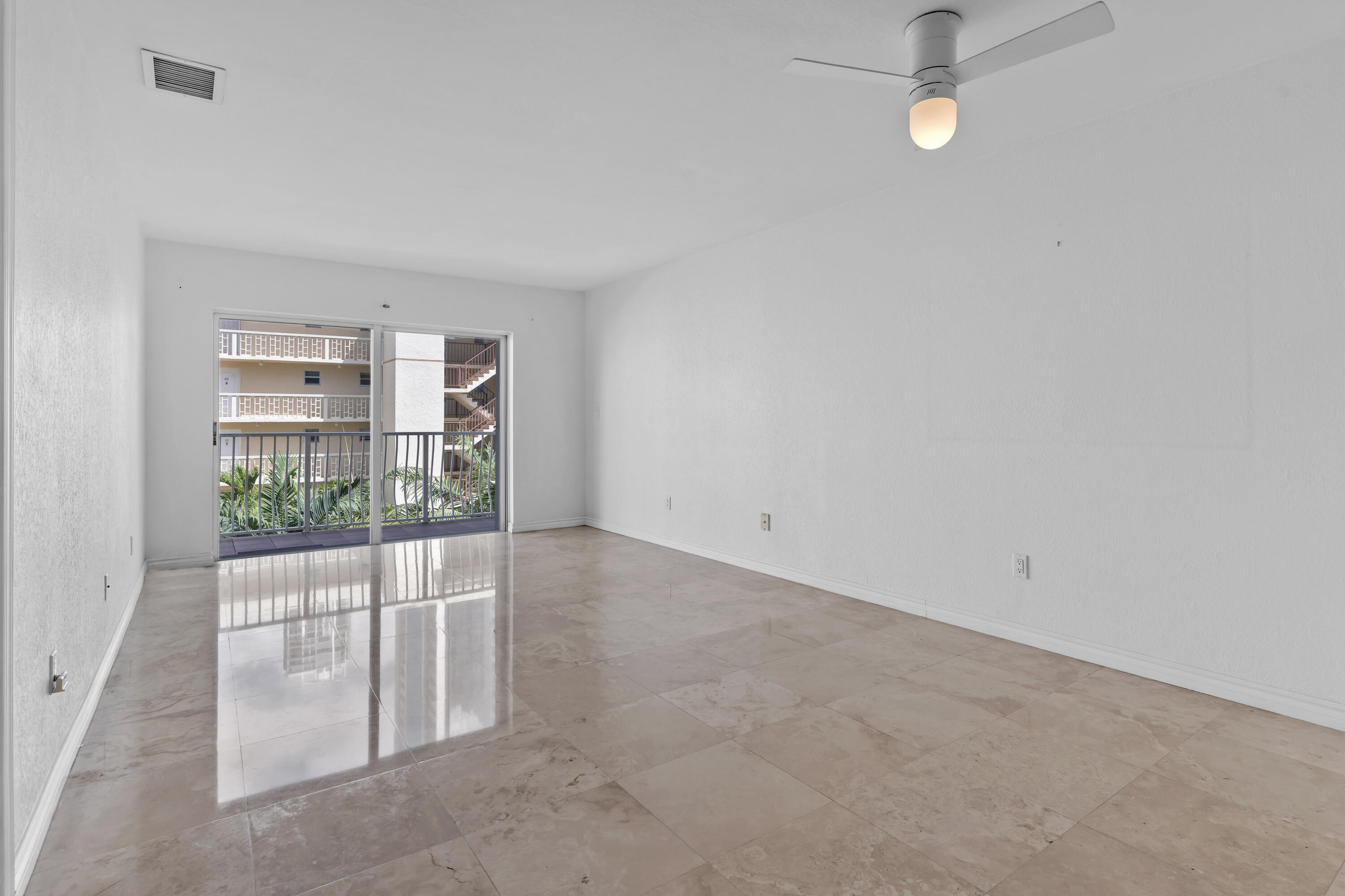LA PIAZZA NAVONA CONDO - Residential Lease