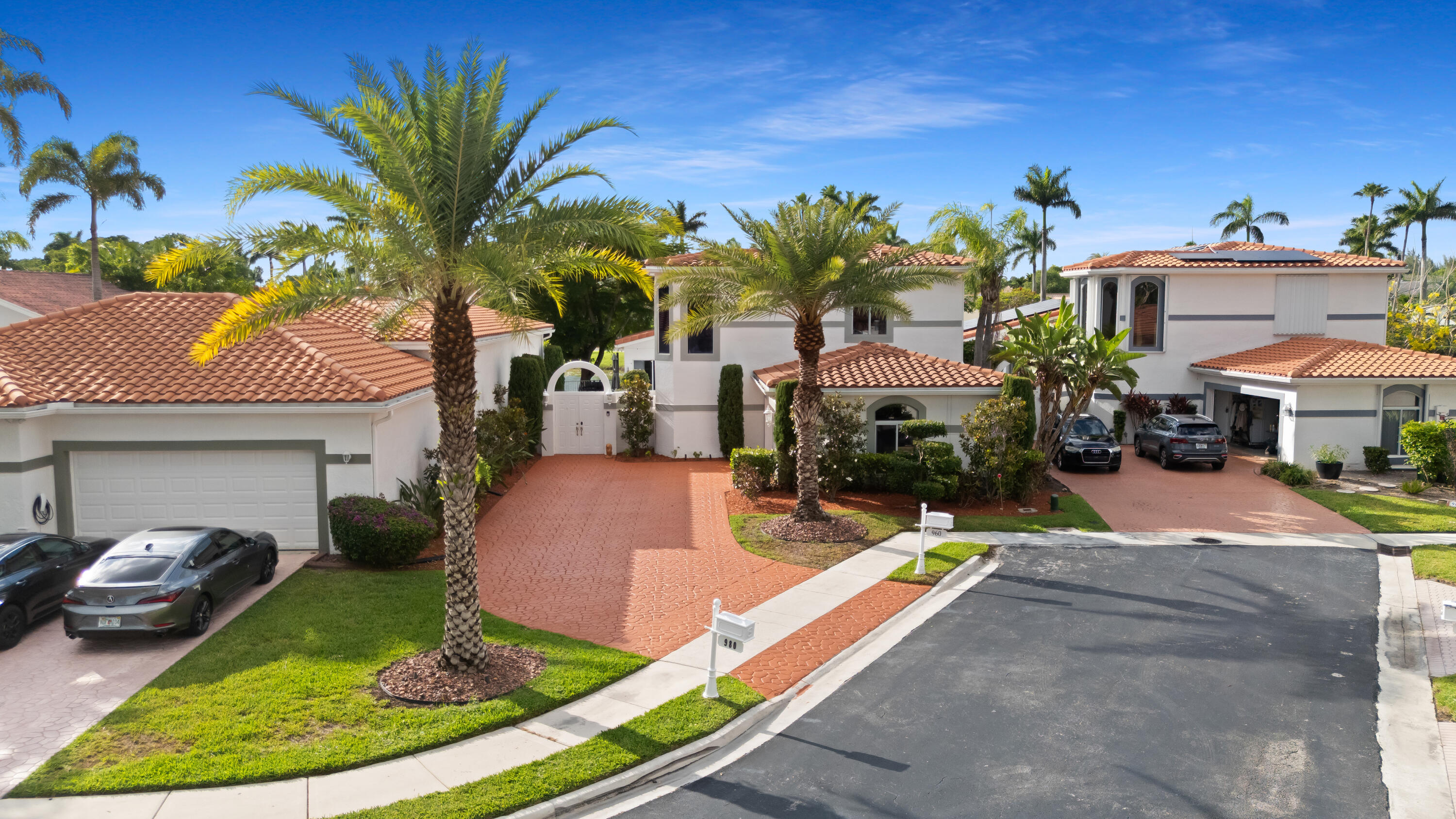 GRAND PALMS - Residential