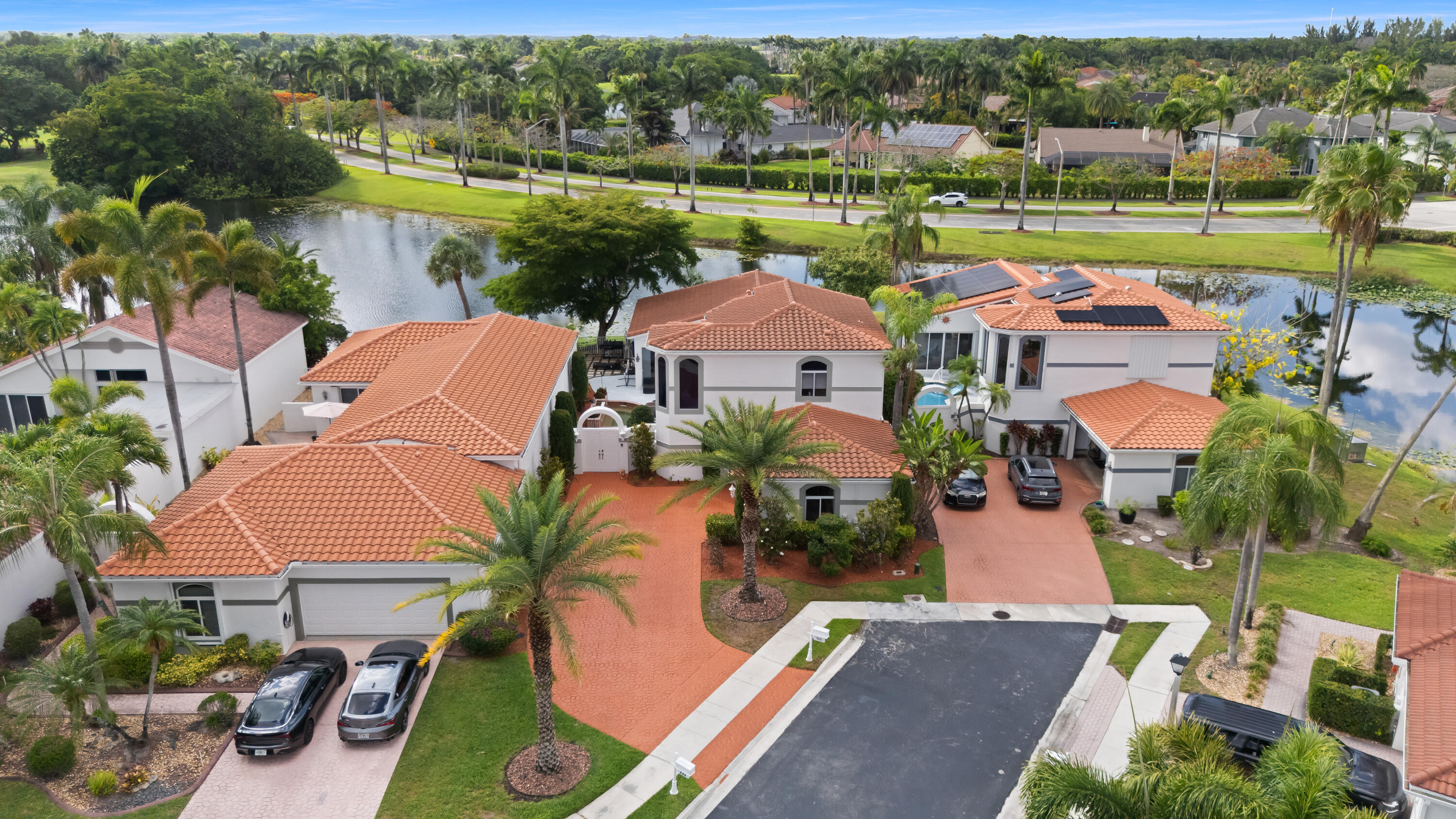 GRAND PALMS - Residential