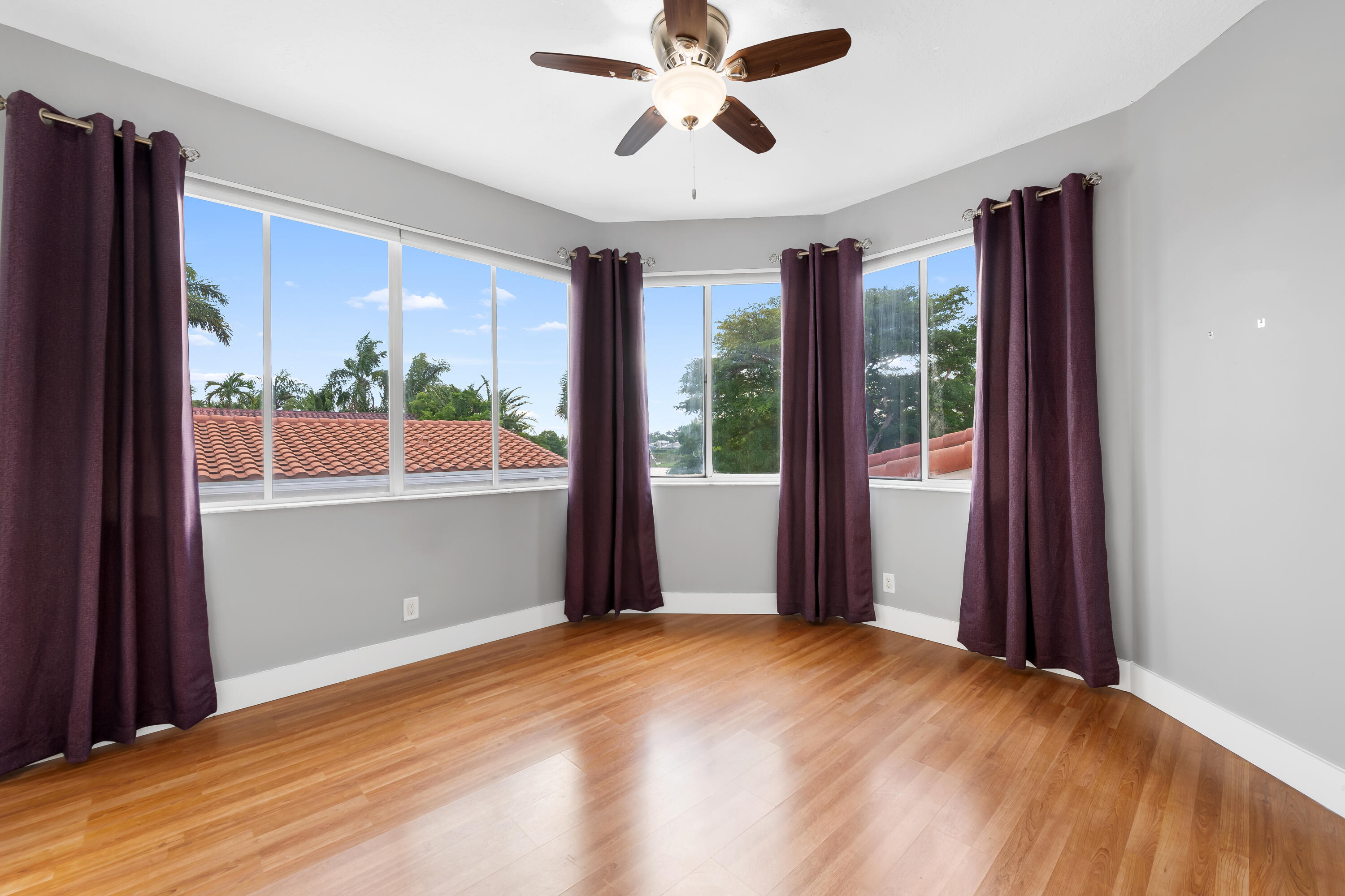 GRAND PALMS - Residential