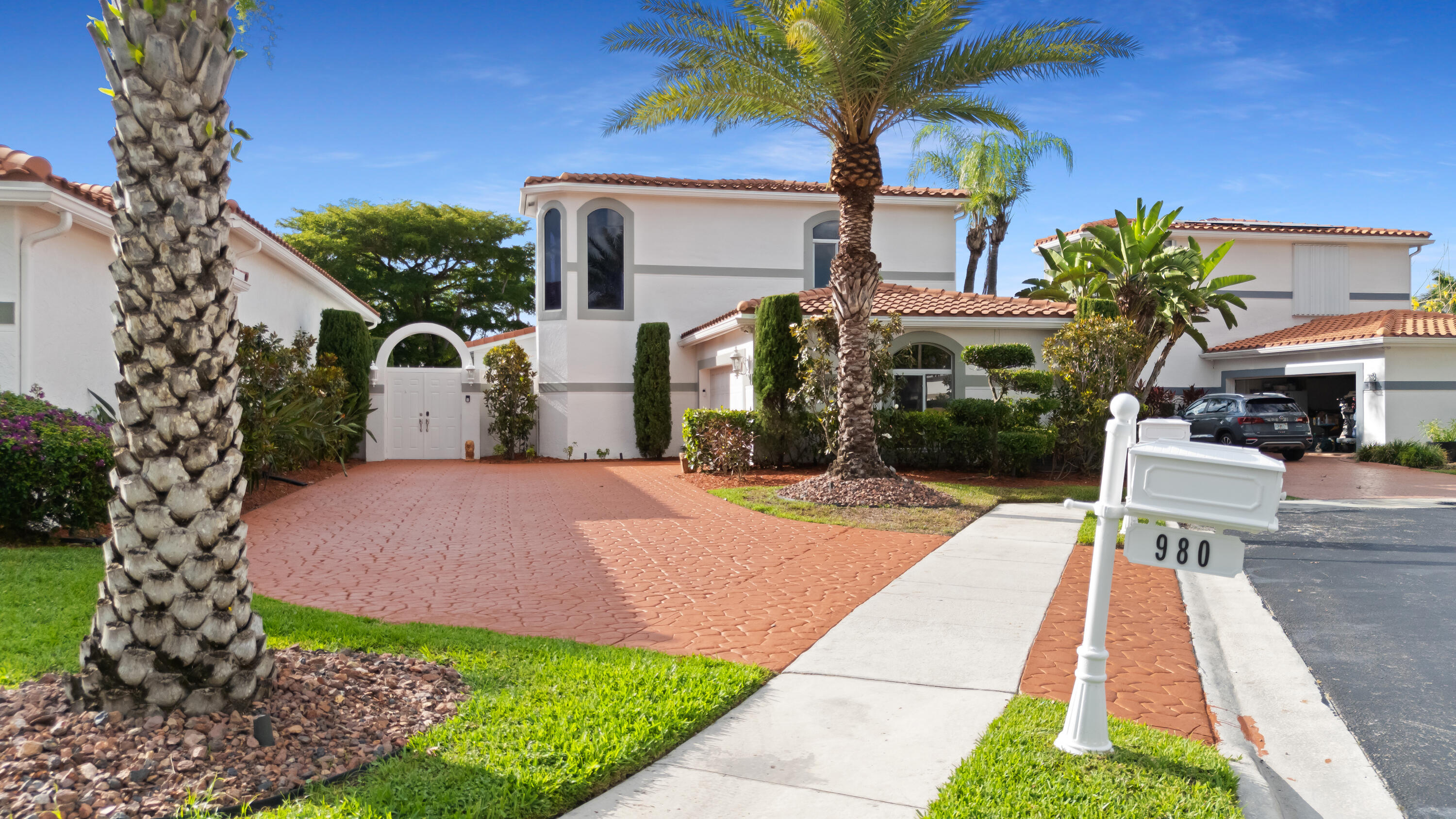 GRAND PALMS - Residential