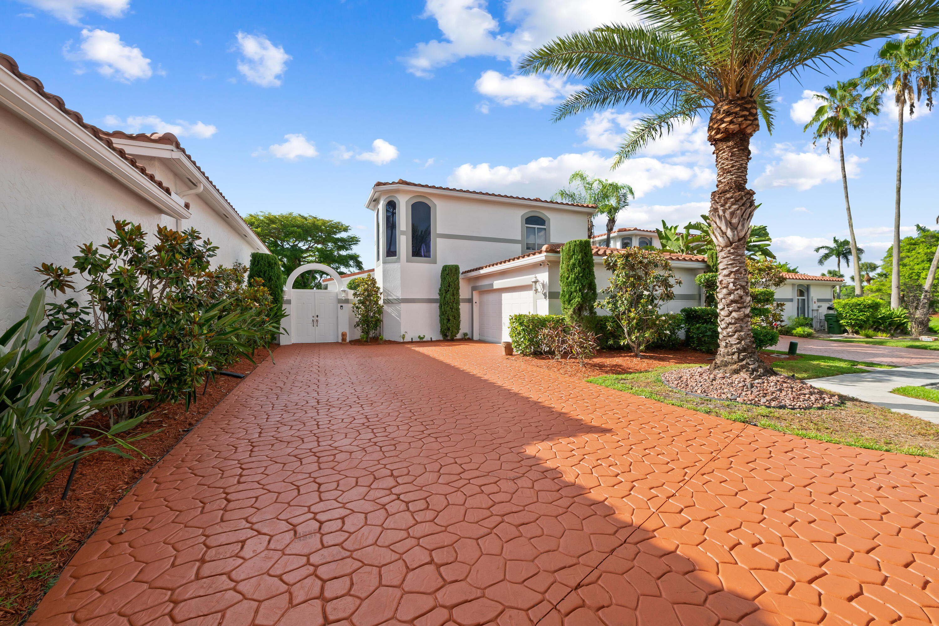 GRAND PALMS - Residential