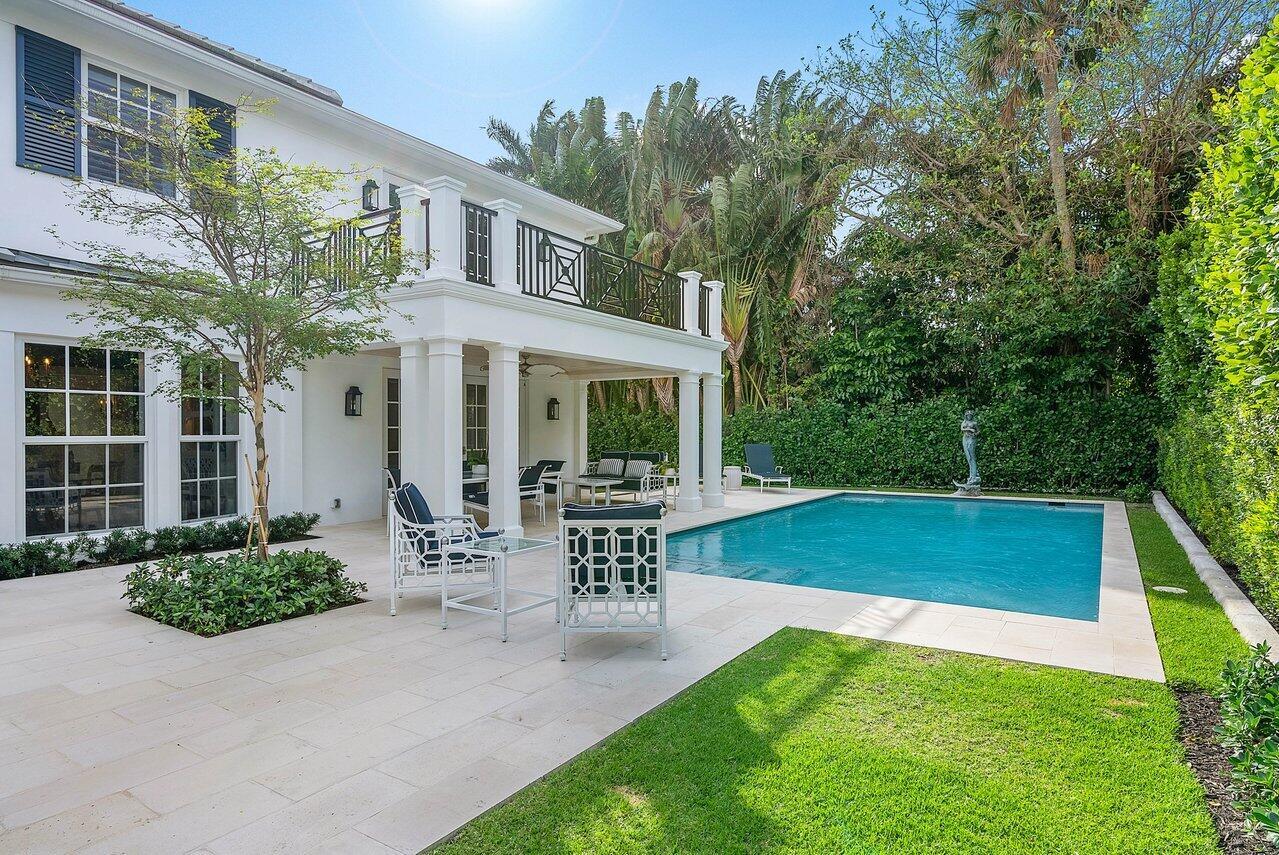 REVERIE - Residential