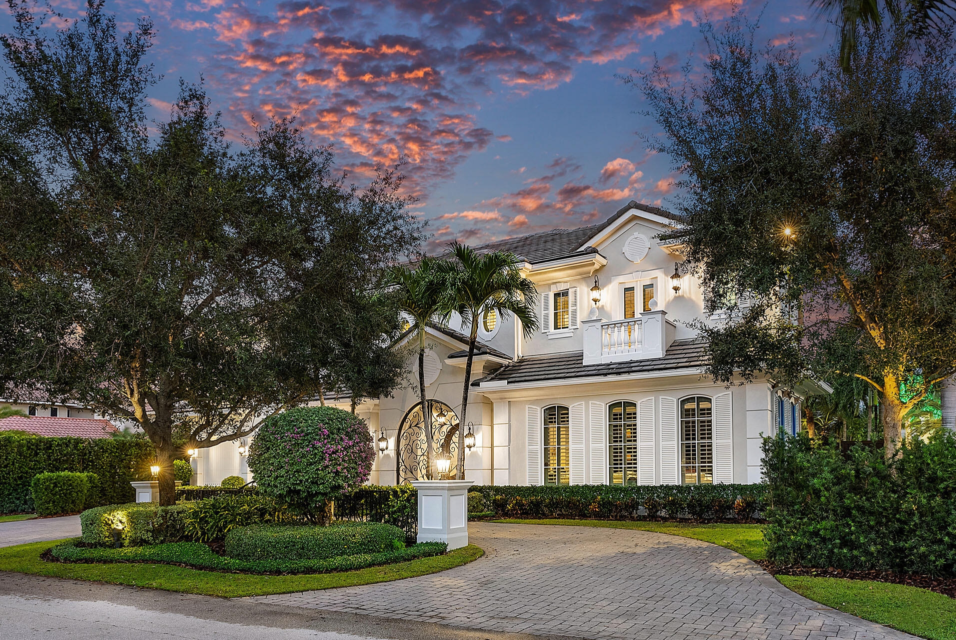 ROYAL PALM YACHT & COUNTRY CLUB - Residential