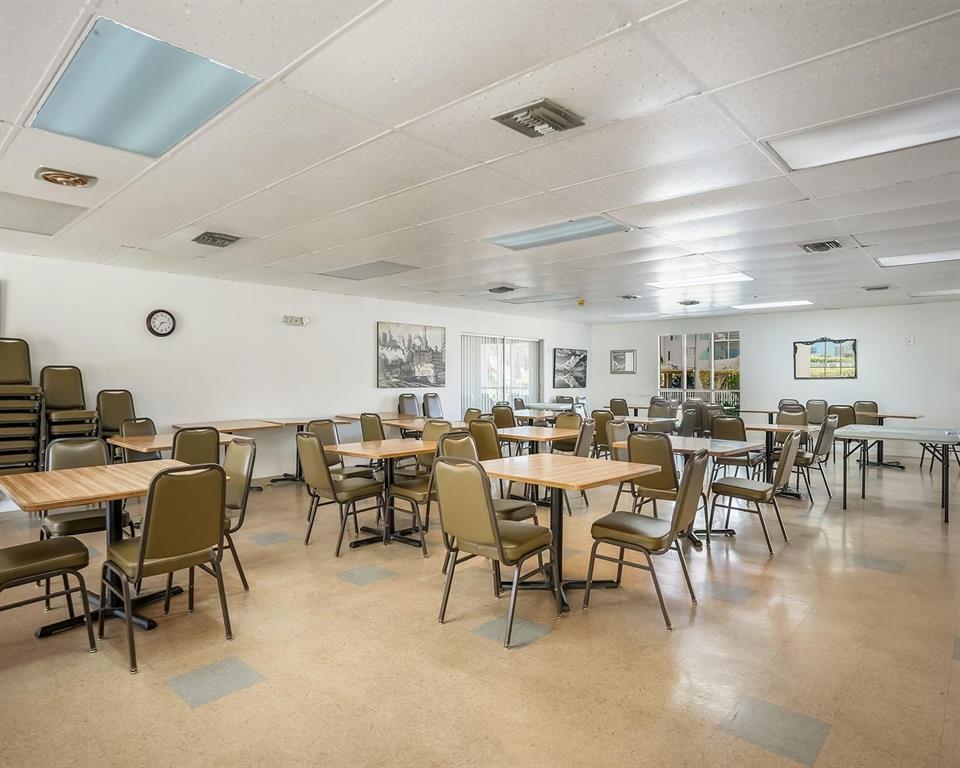 MAR-LEN GARDENS NO 11 CORP-CO-OP - Residential