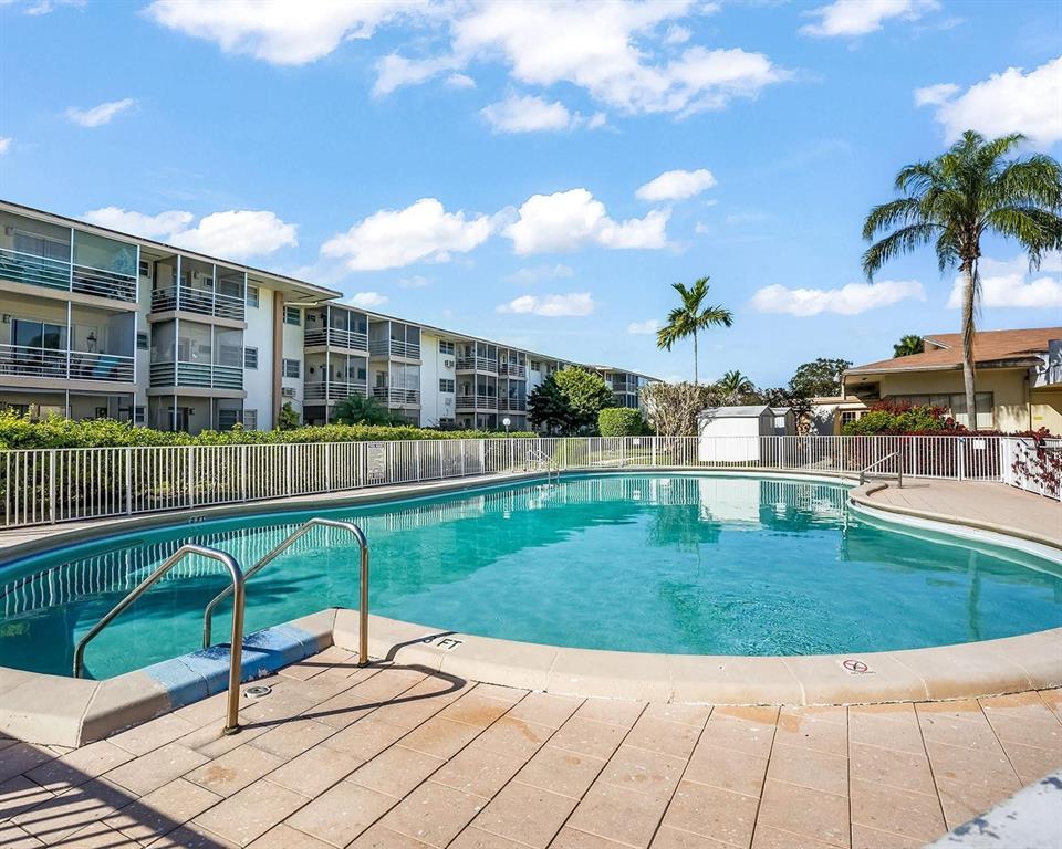 MAR-LEN GARDENS NO 11 CORP-CO-OP - Residential