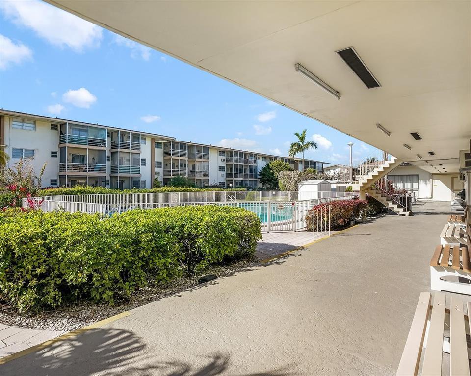 MAR-LEN GARDENS NO 11 CORP-CO-OP - Residential